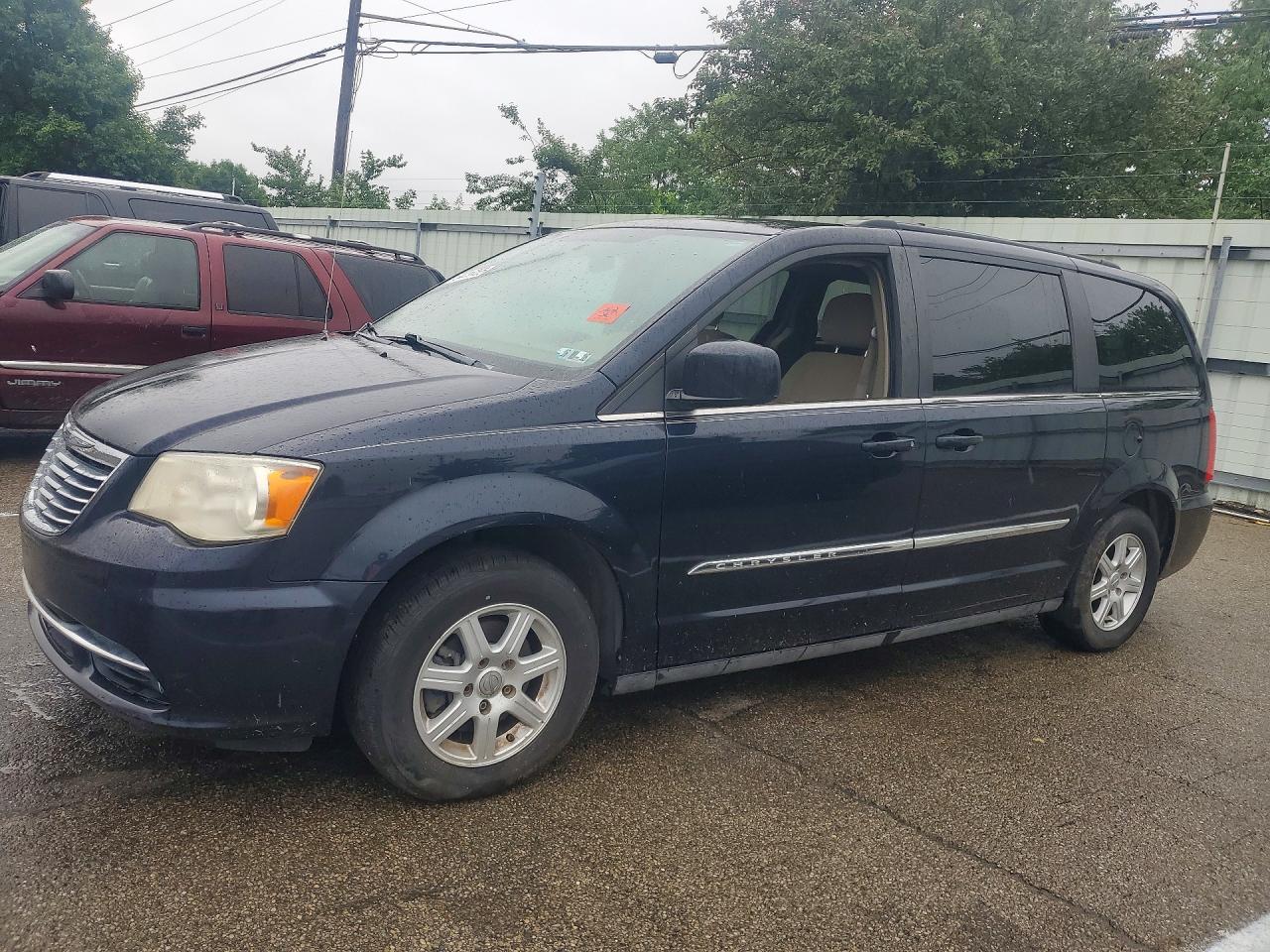 Salvage Chrysler Minivan Image
