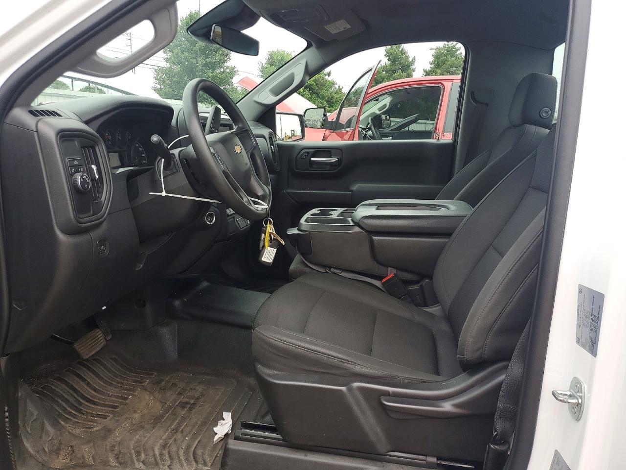 Chevrolet Silverado C1500