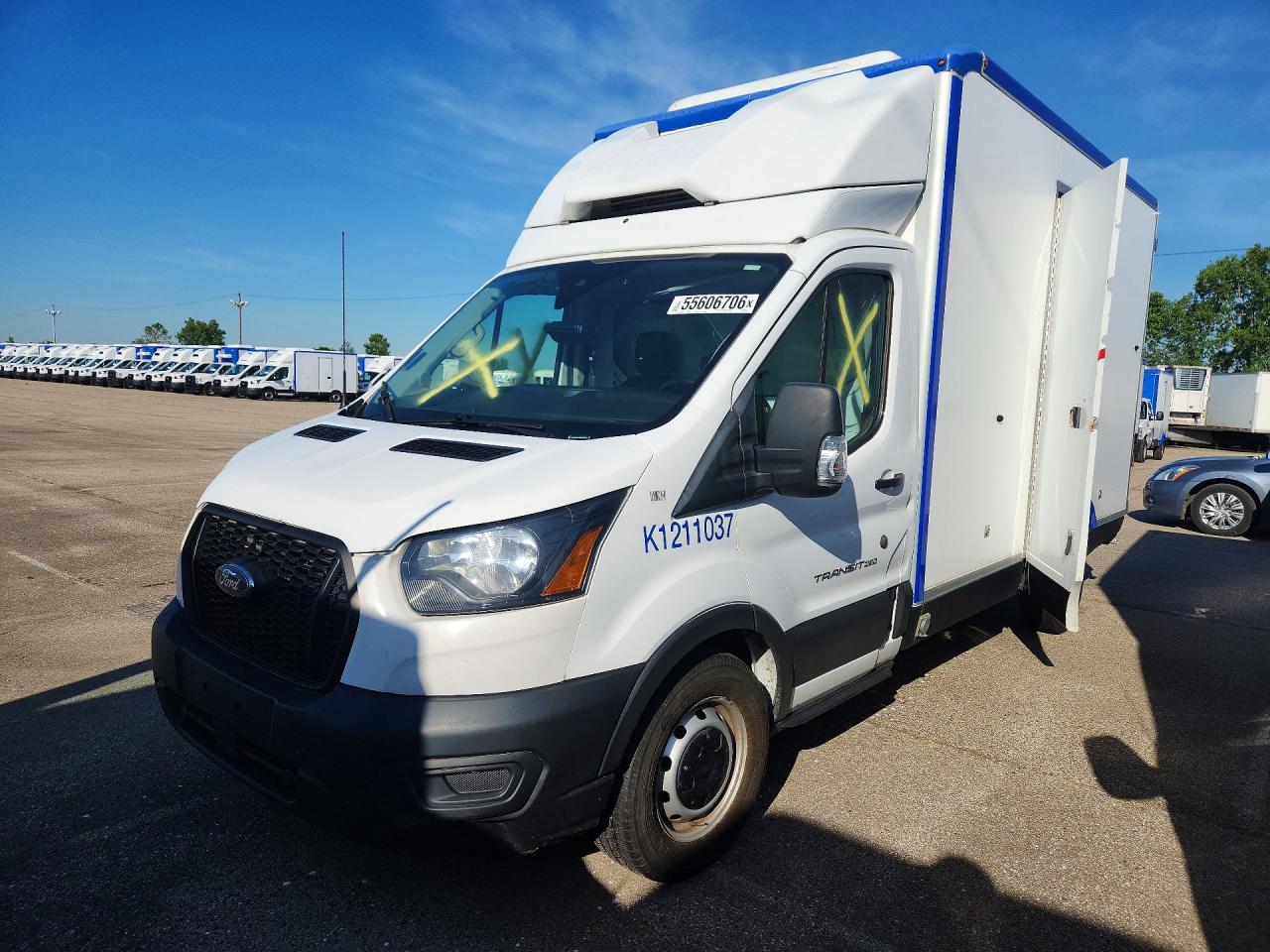 Salvage Ford Transit Image