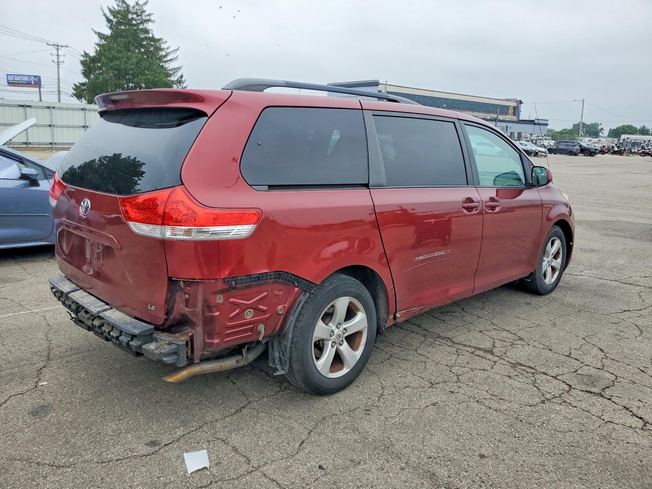 Toyota Sienna Le