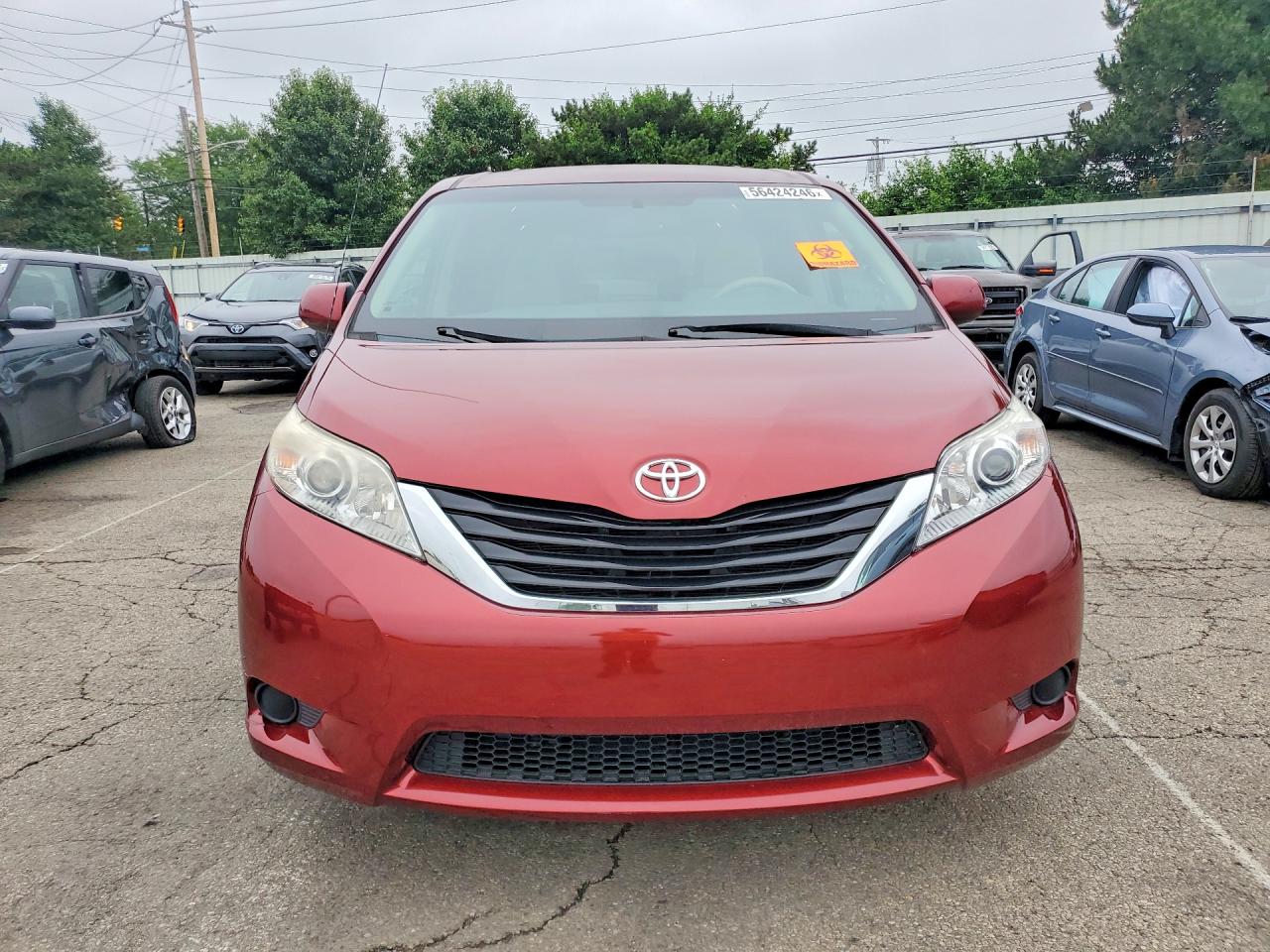 Toyota Sienna Le