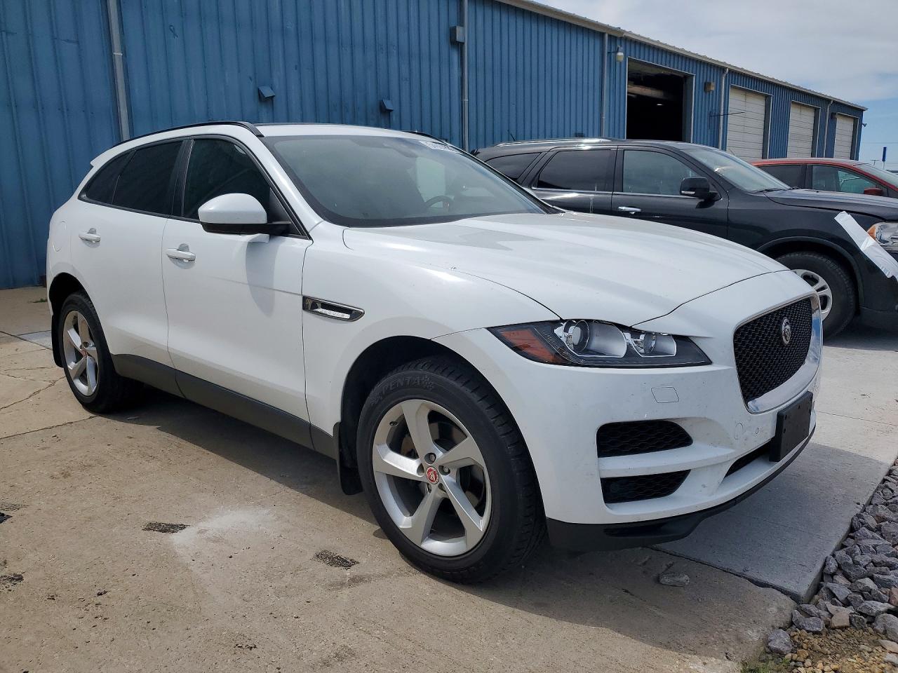 Jaguar F-PACE Premium