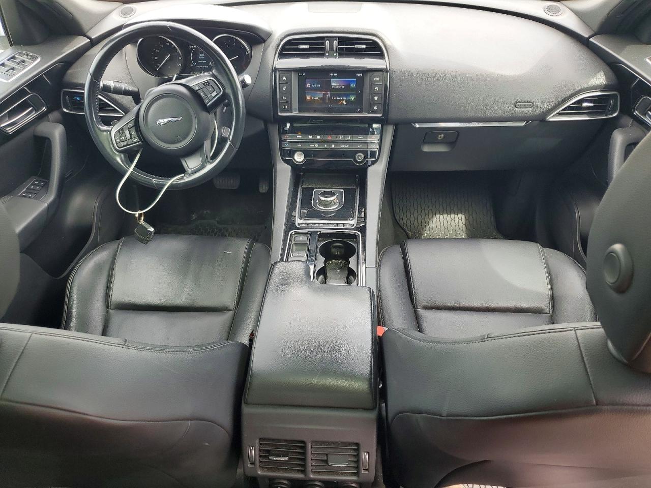 Jaguar F-PACE Premium