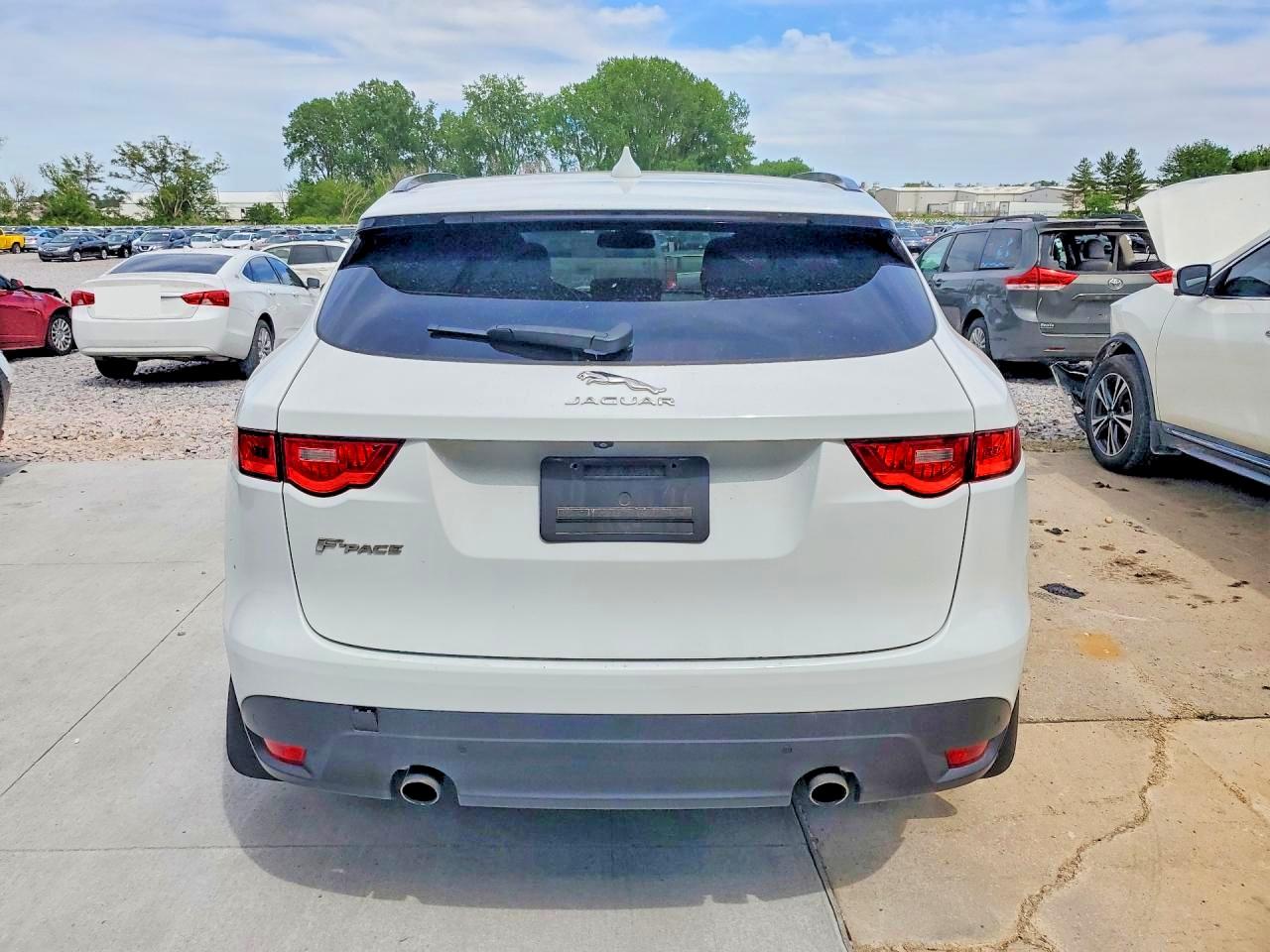 Jaguar F-PACE Premium