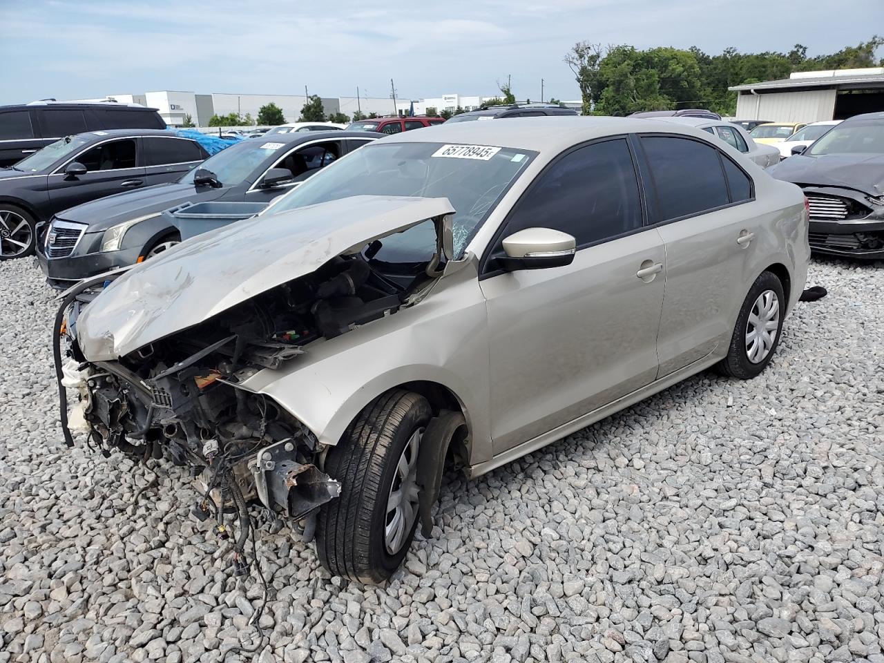 Salvage Volkswagen Jetta Image