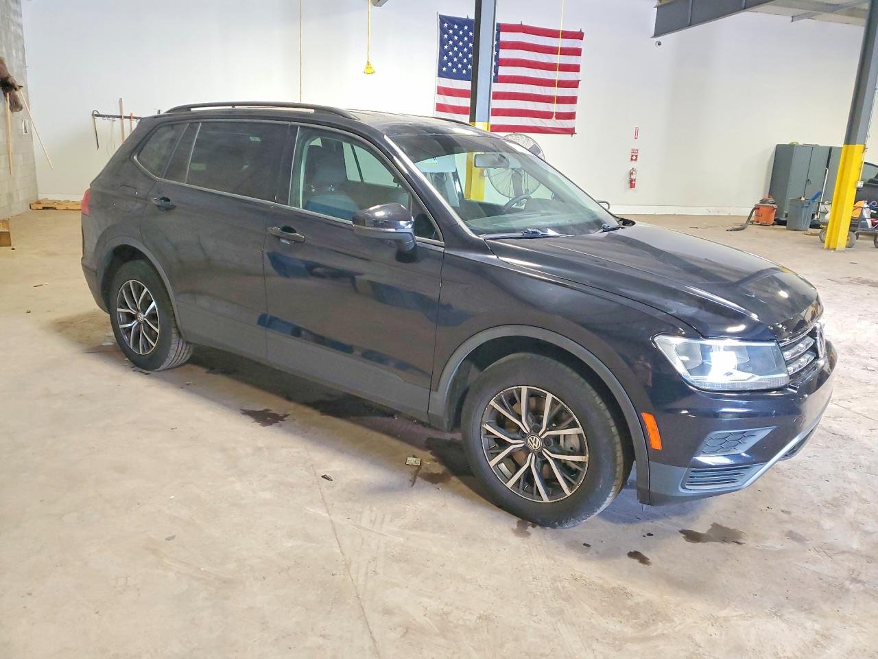 Volkswagen Tiguan S
