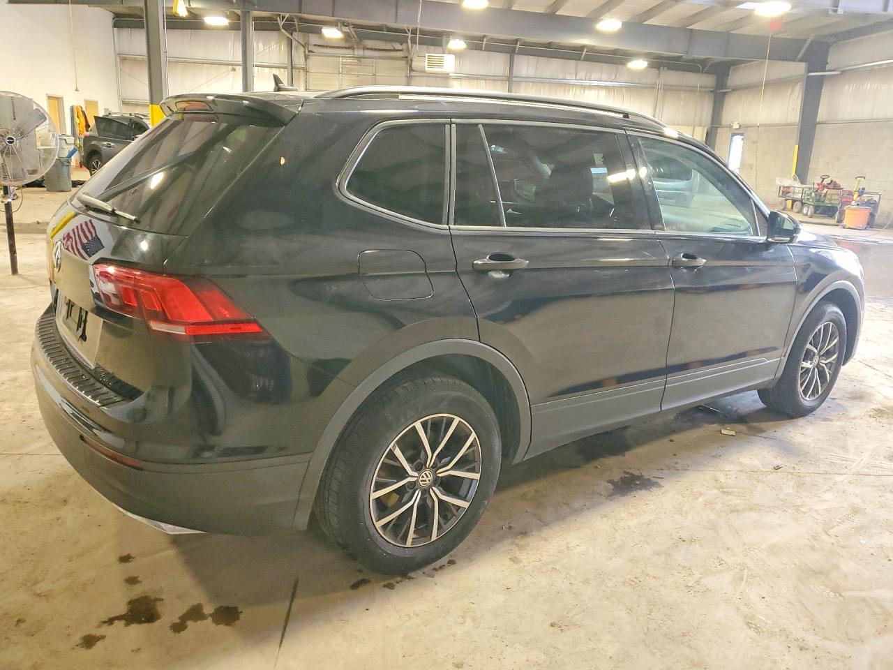 Volkswagen Tiguan S