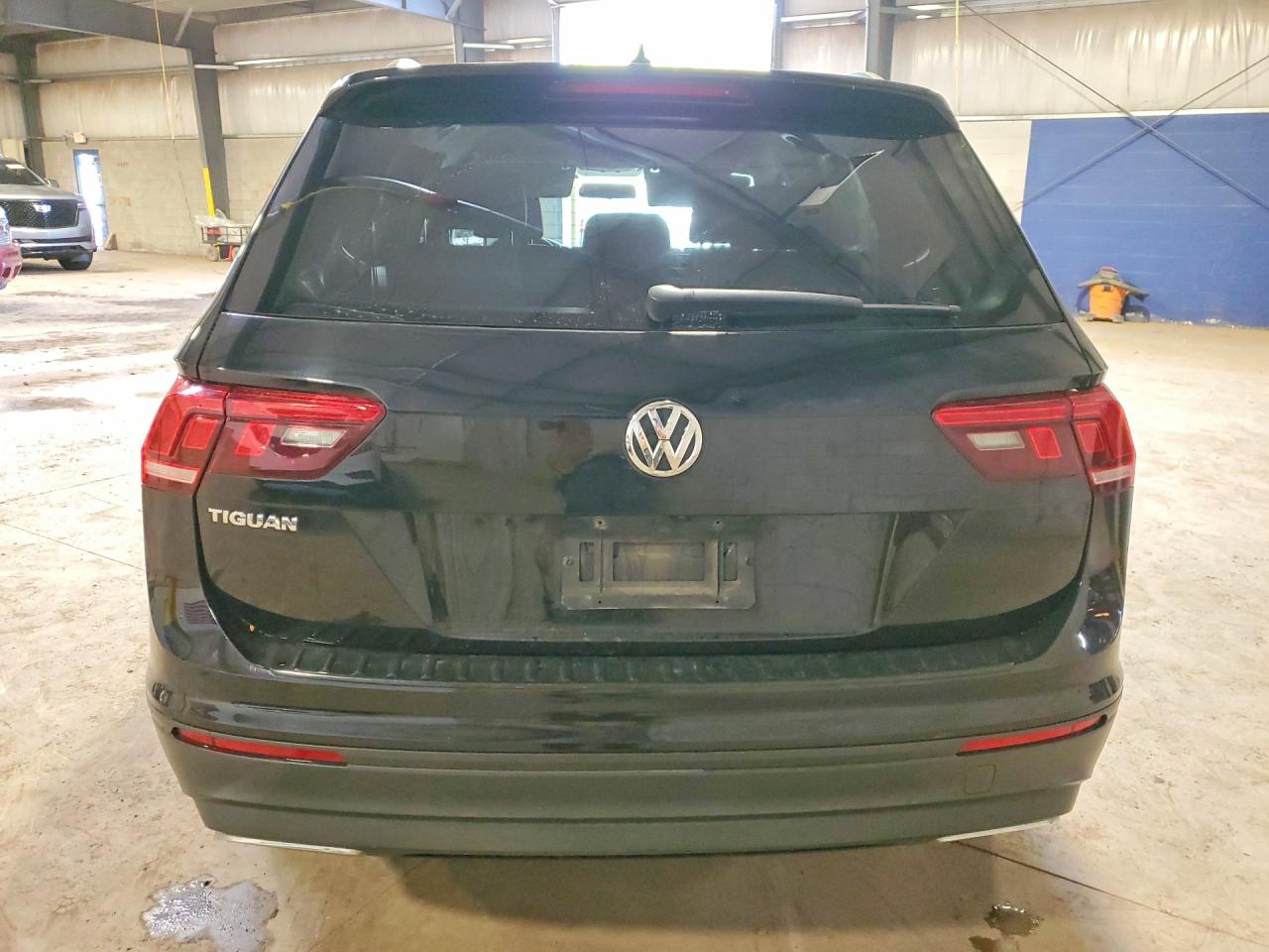 Volkswagen Tiguan S