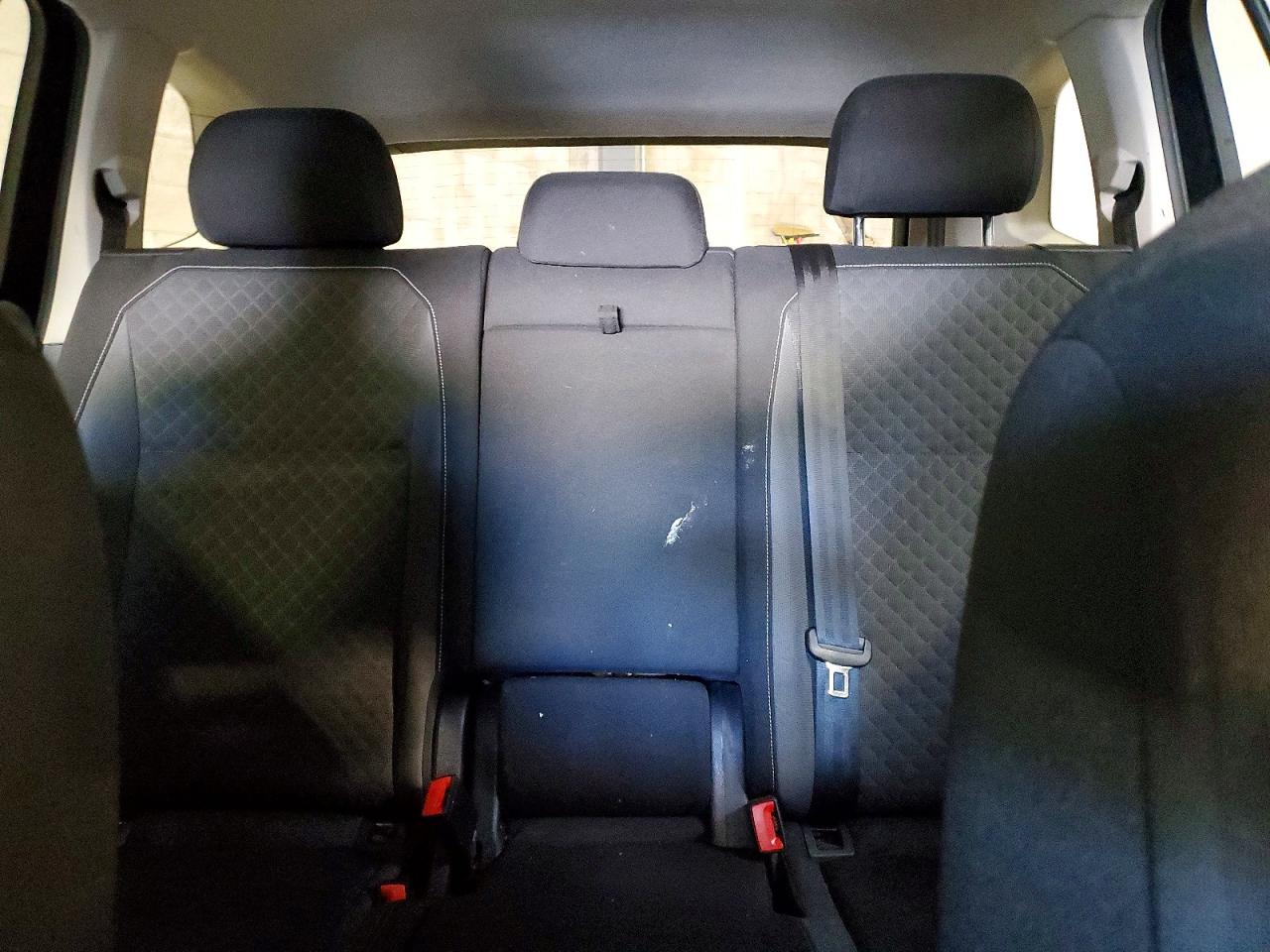 Volkswagen Tiguan S