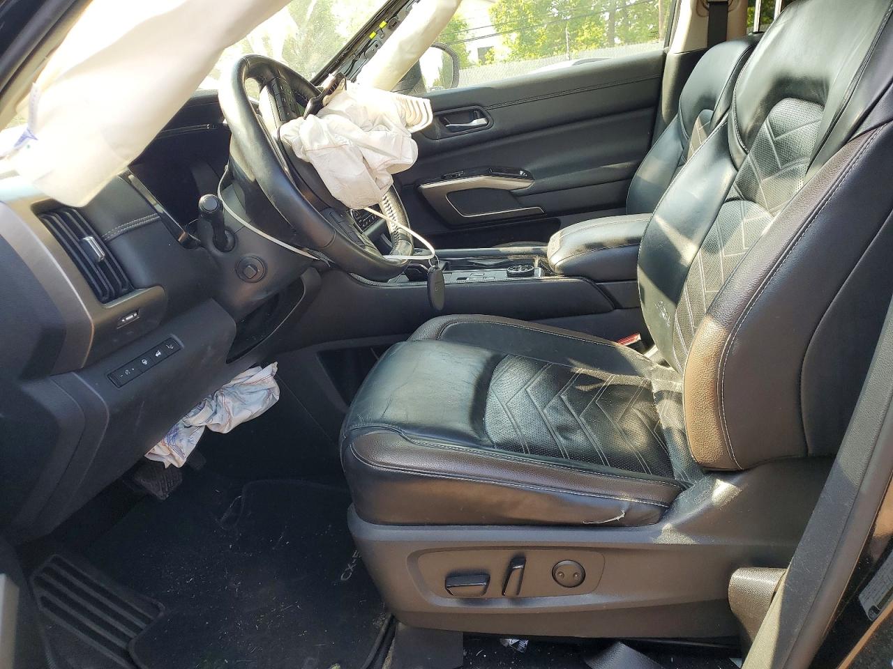 Nissan Pathfinder Platinum
