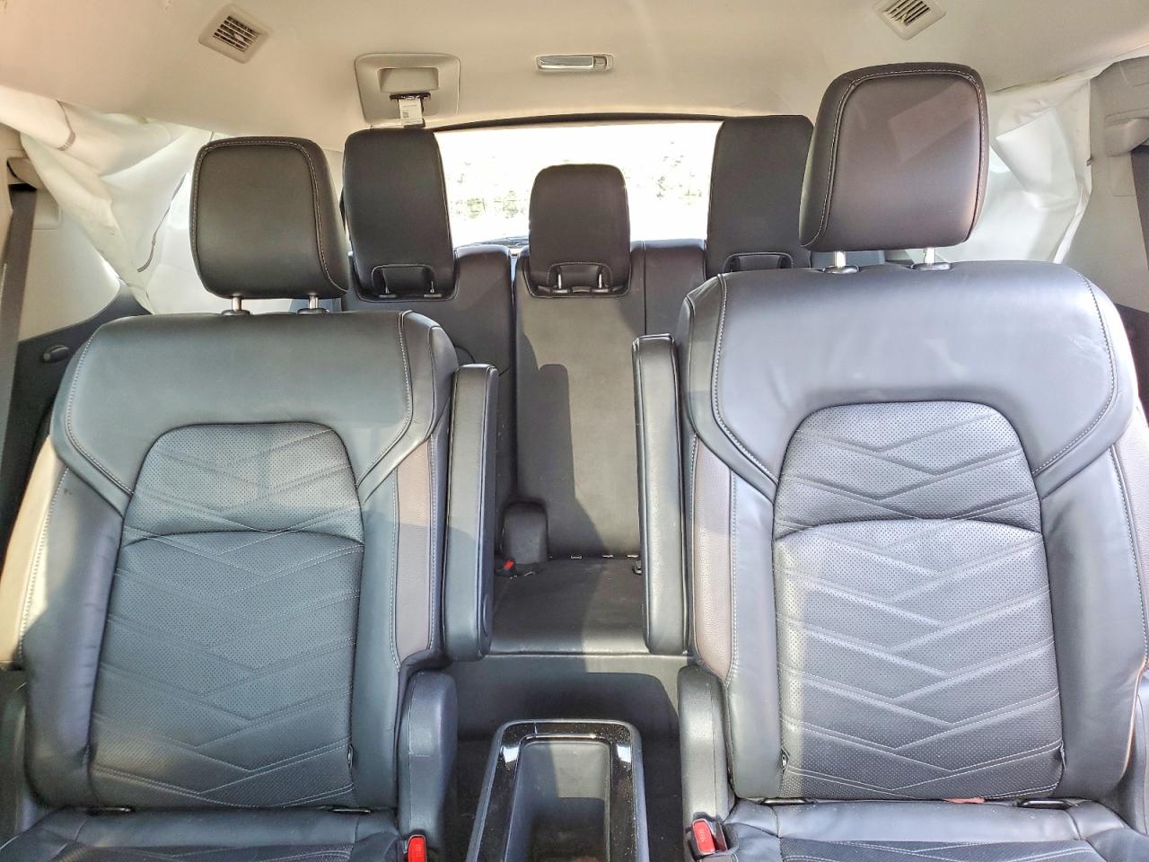 Nissan Pathfinder Platinum