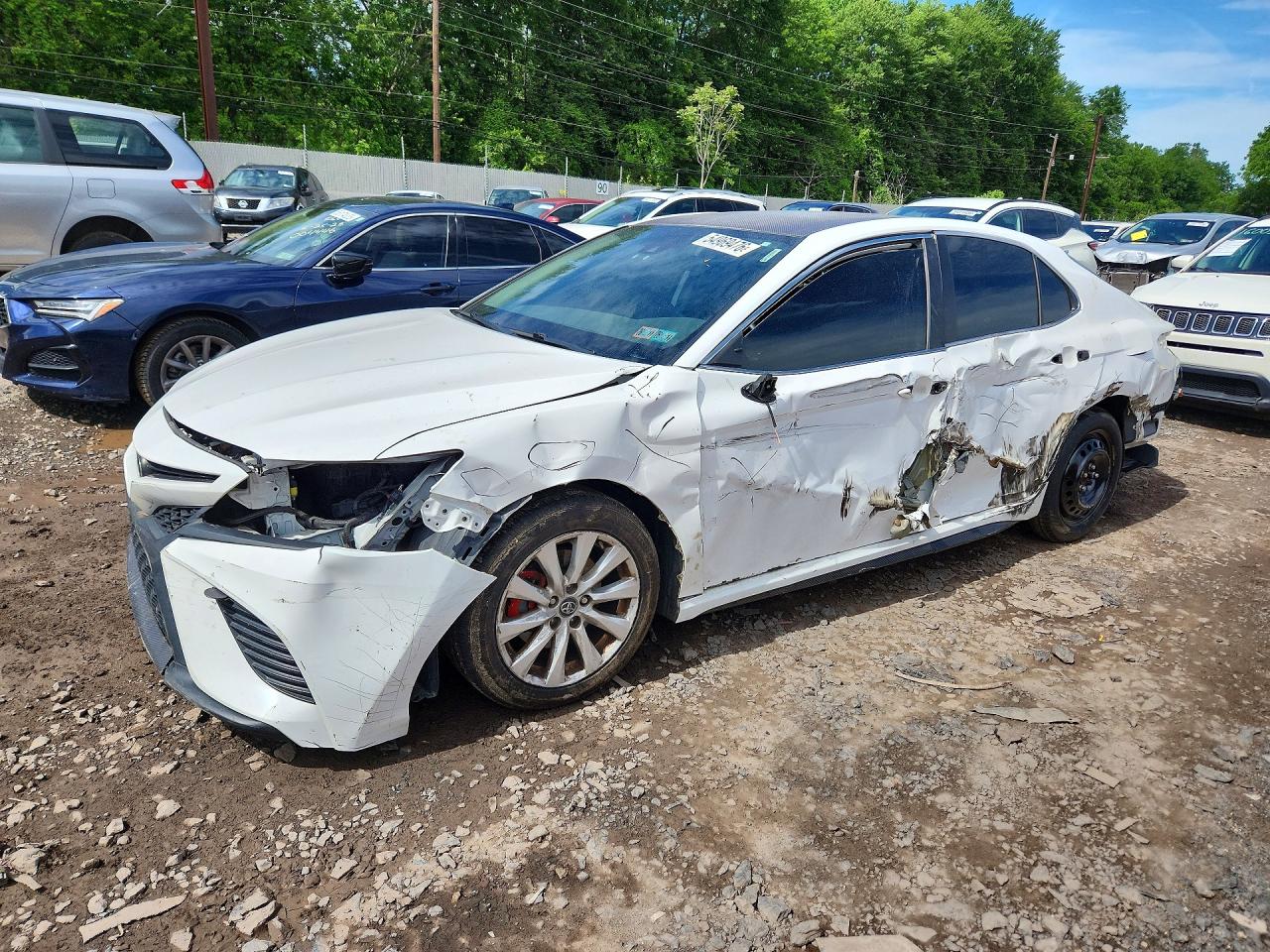 Salvage Toyota Camry Image