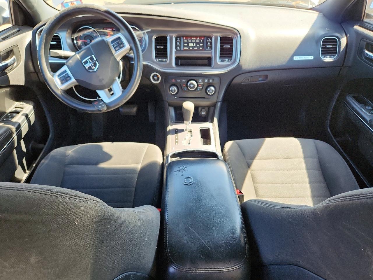 Dodge Charger Se