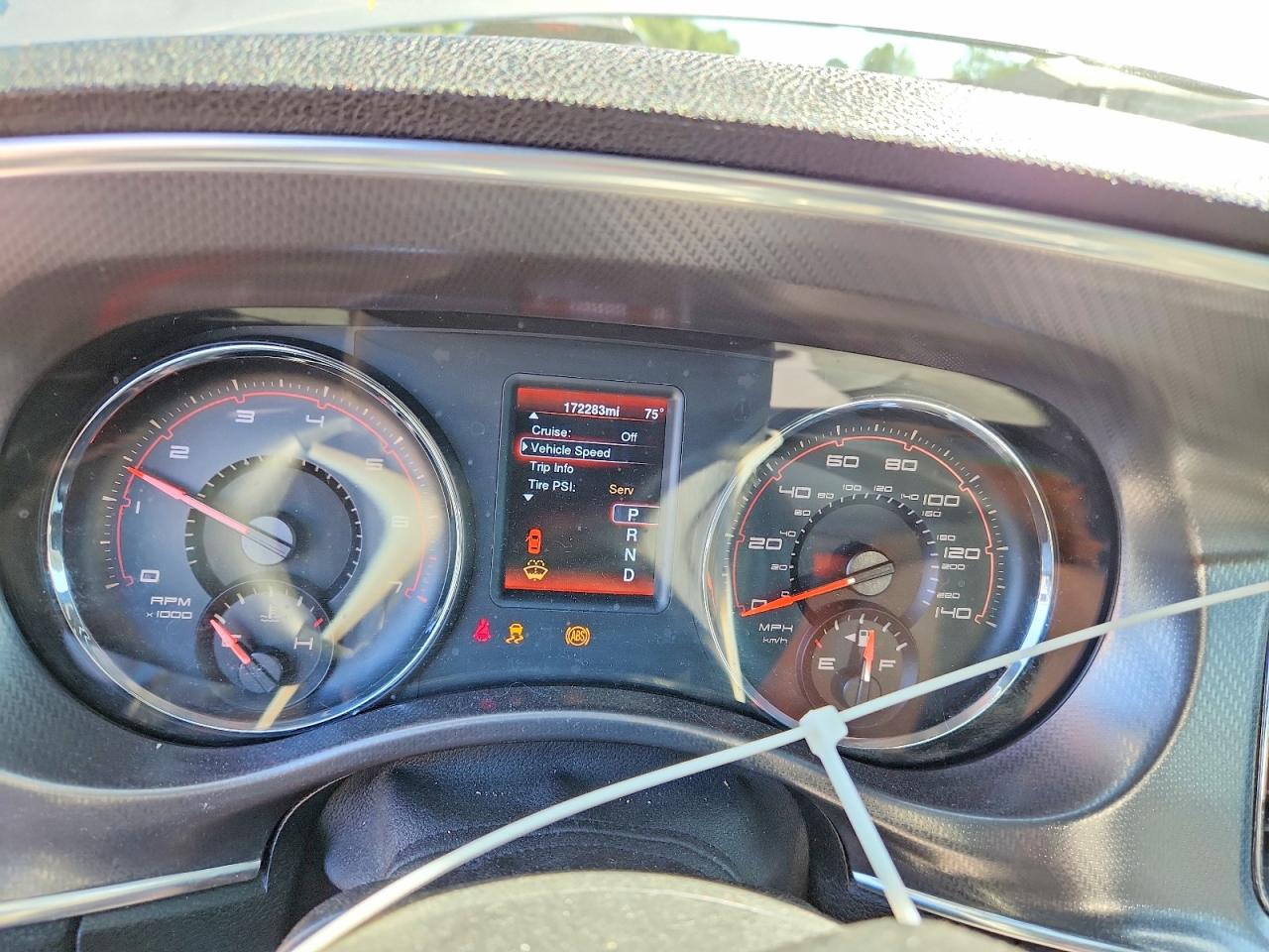 Dodge Charger Se