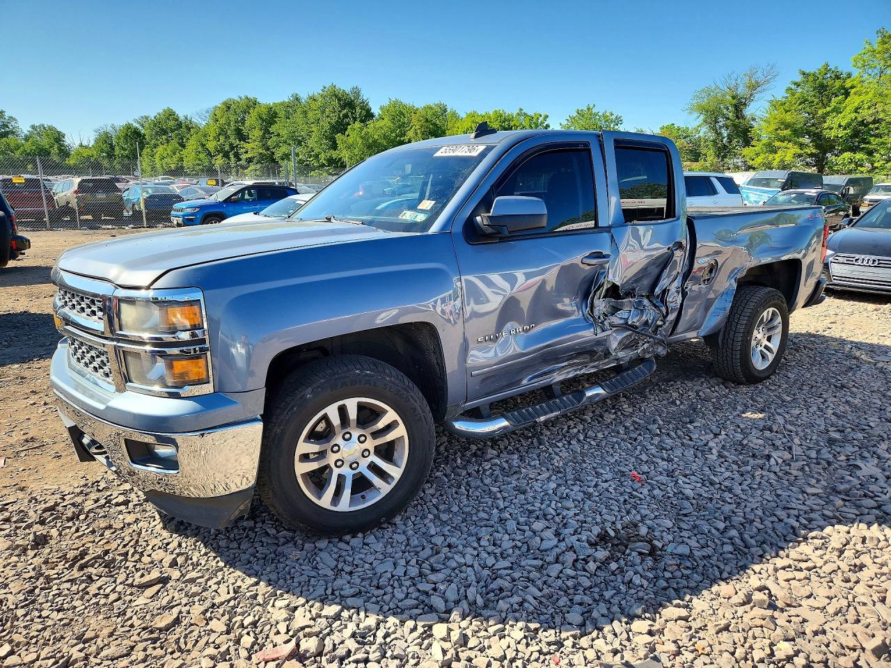 Salvage Chevrolet Silverado Image