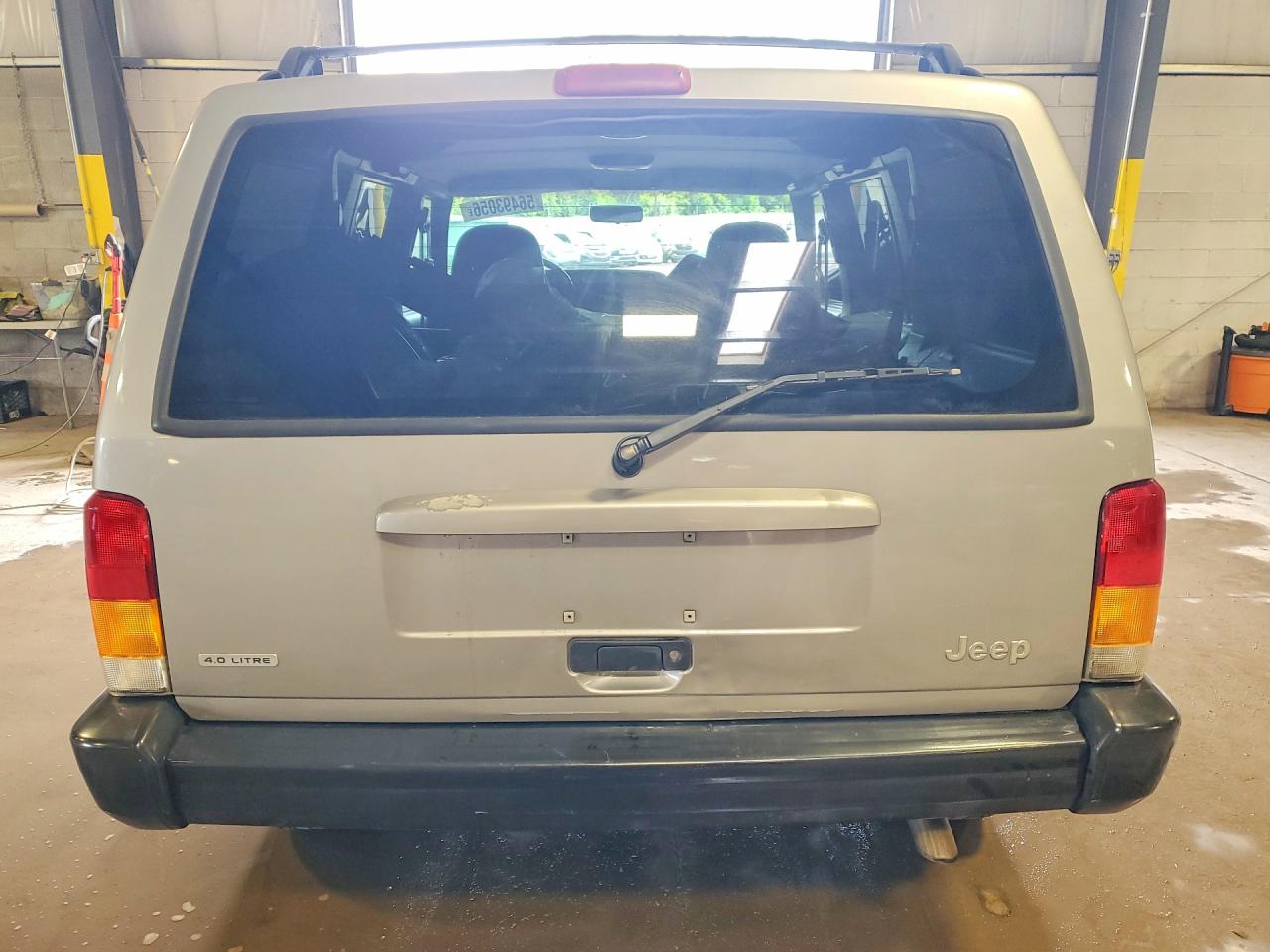 Jeep Cherokee Sport