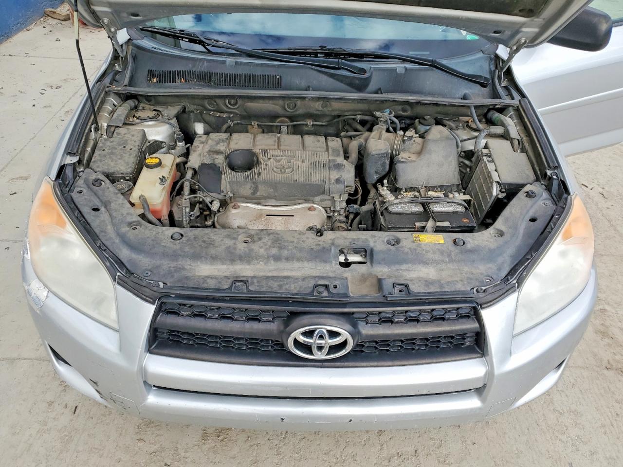 Toyota RAV4 Base