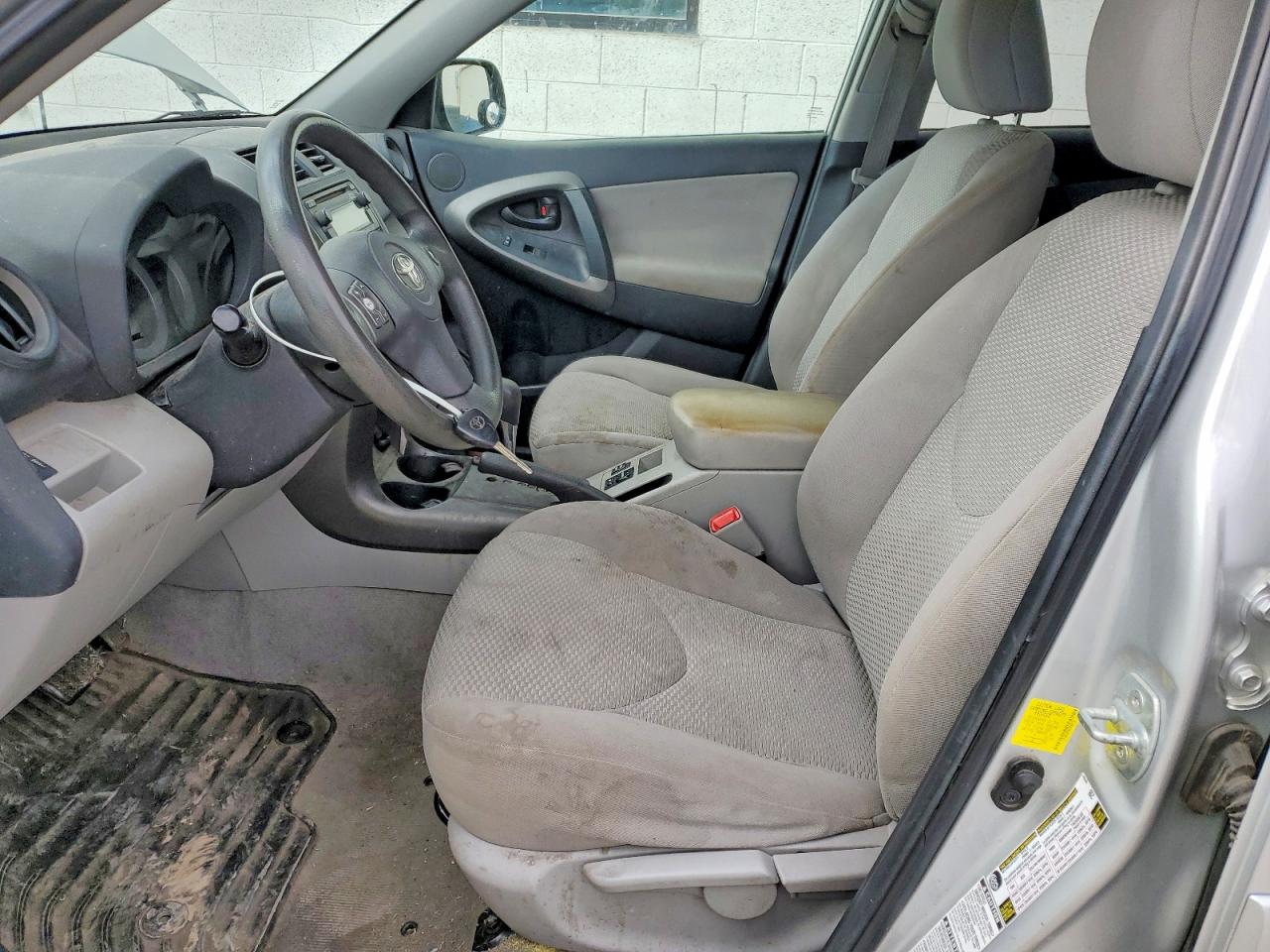 Toyota RAV4 Base