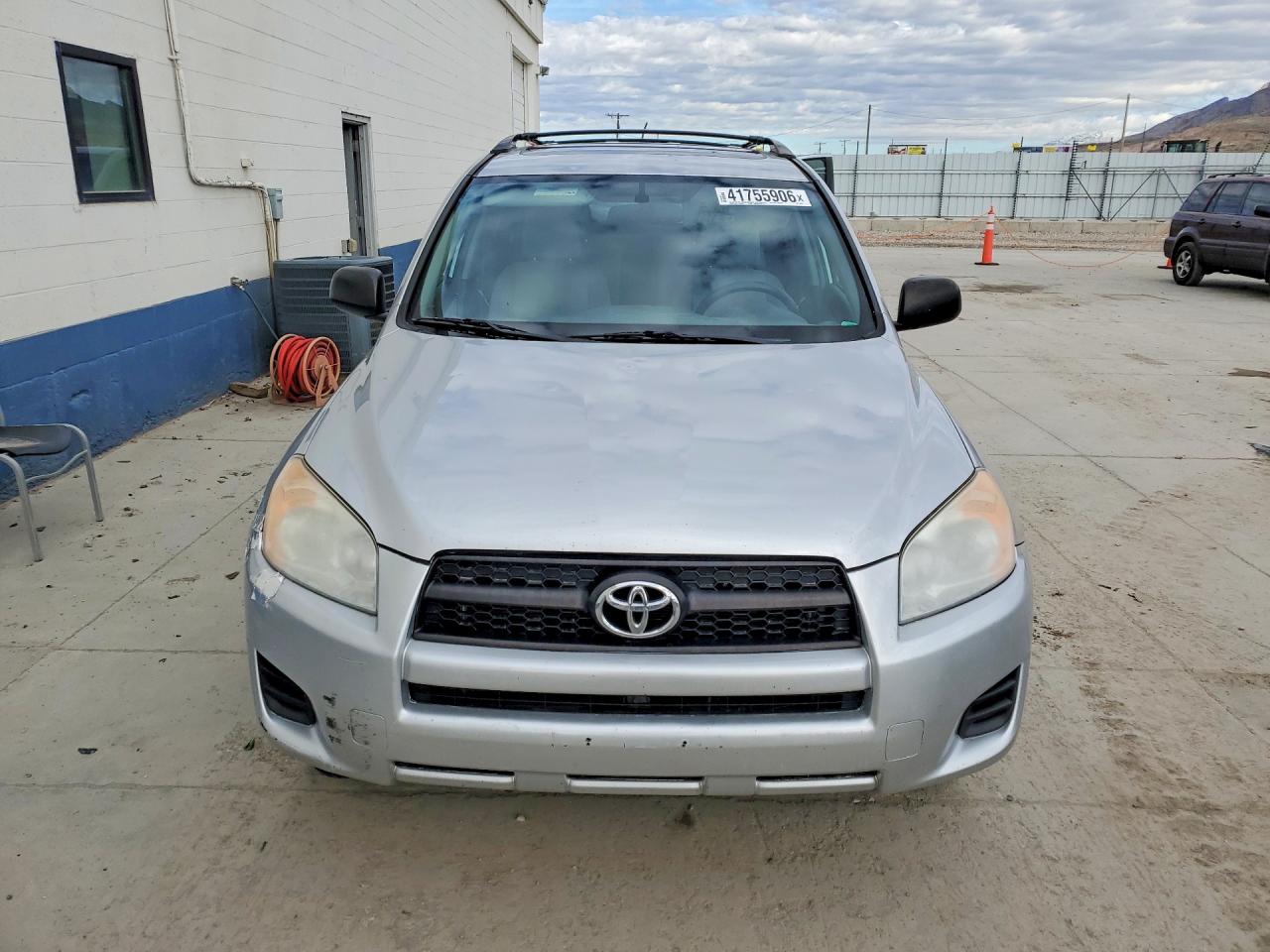 Toyota RAV4 Base