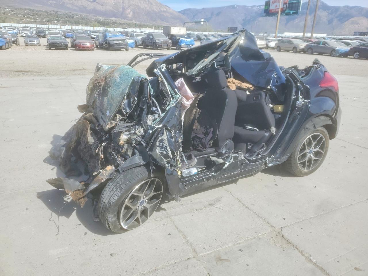 Salvage Ford Focus Image
