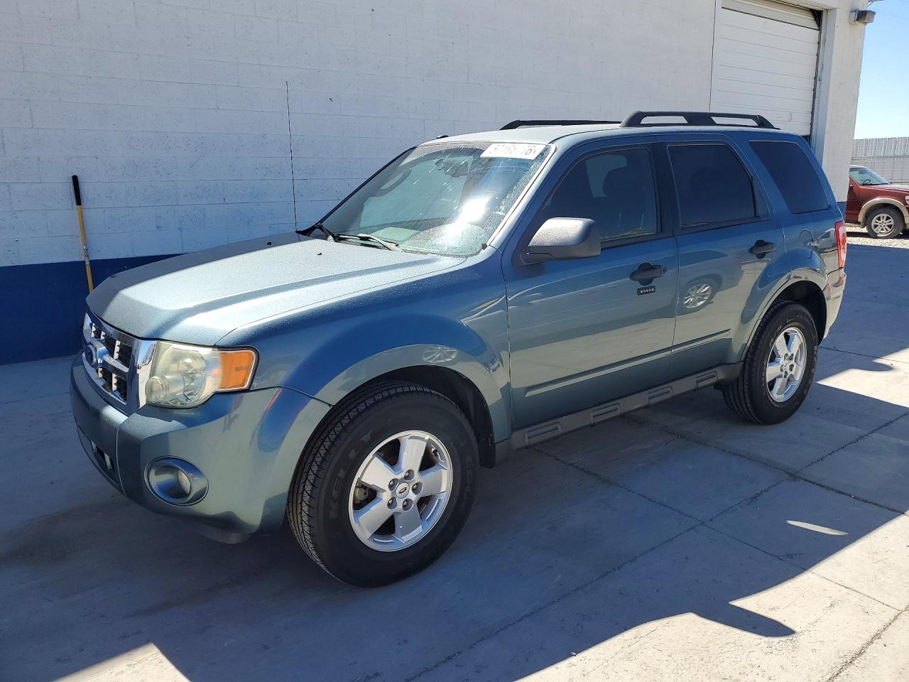 Salvage Ford Escape Image