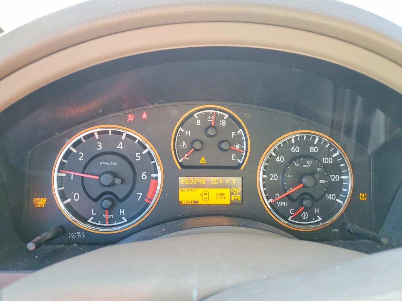 Nissan Armada Se