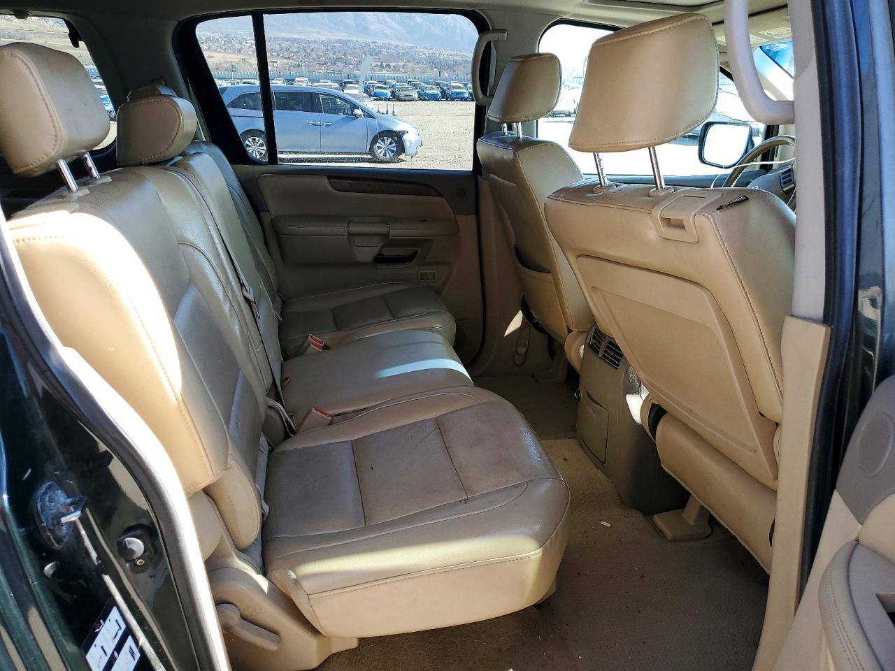 Nissan Armada Se