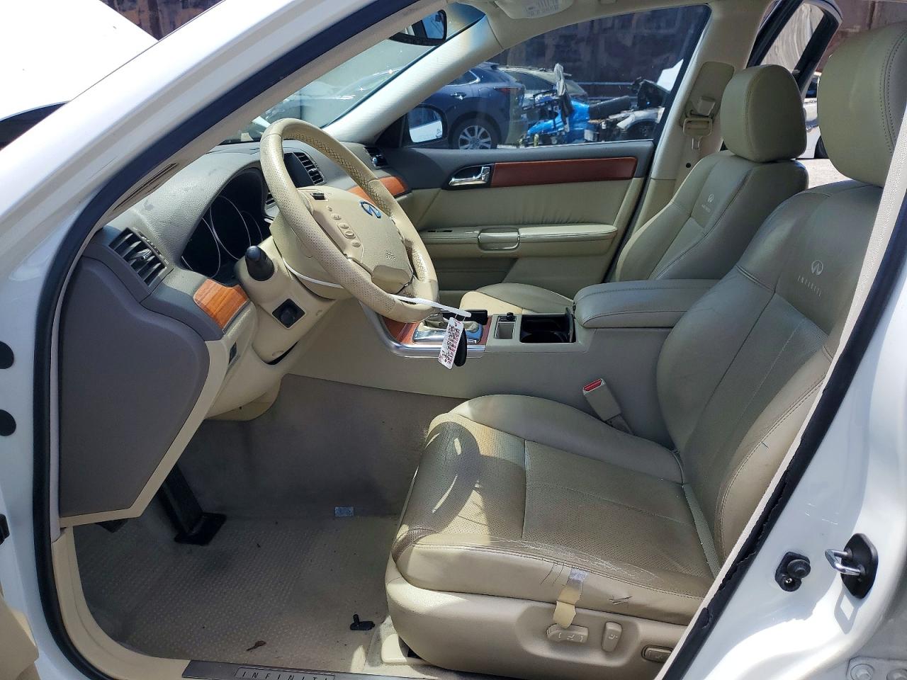 INFINITI M35 Base