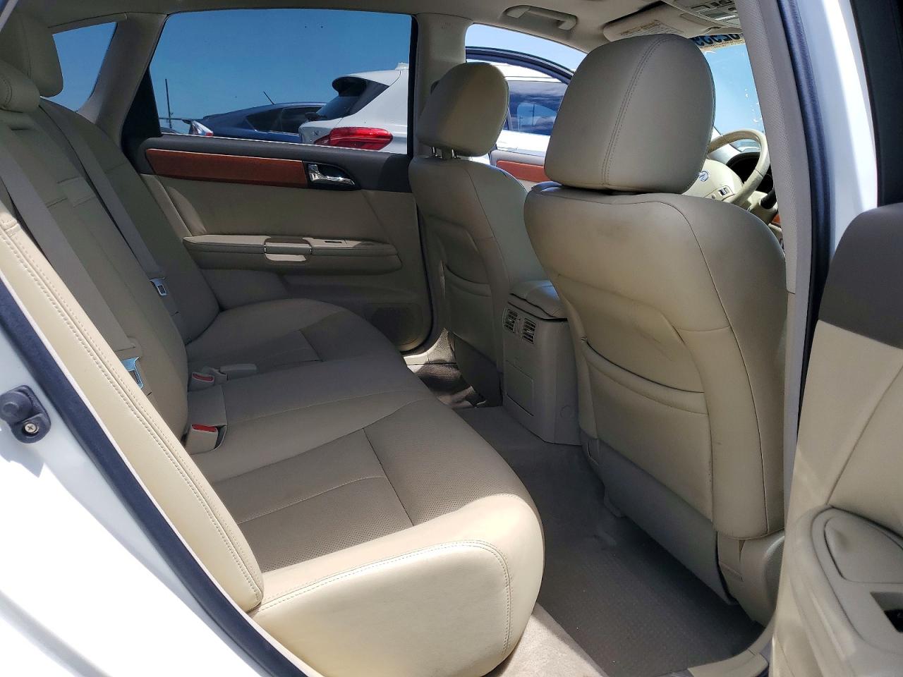 INFINITI M35 Base