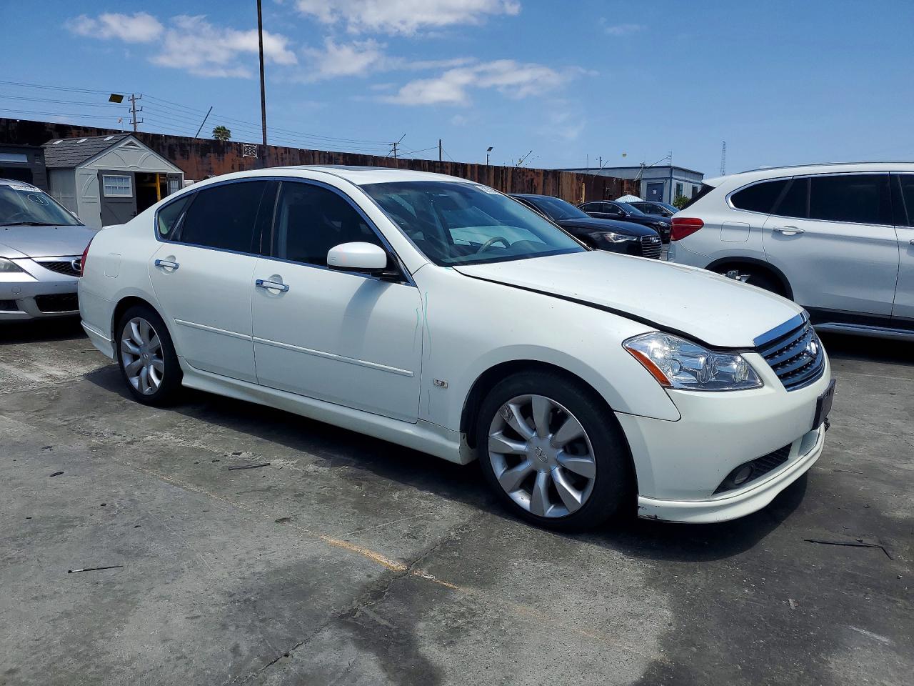INFINITI M35 Base