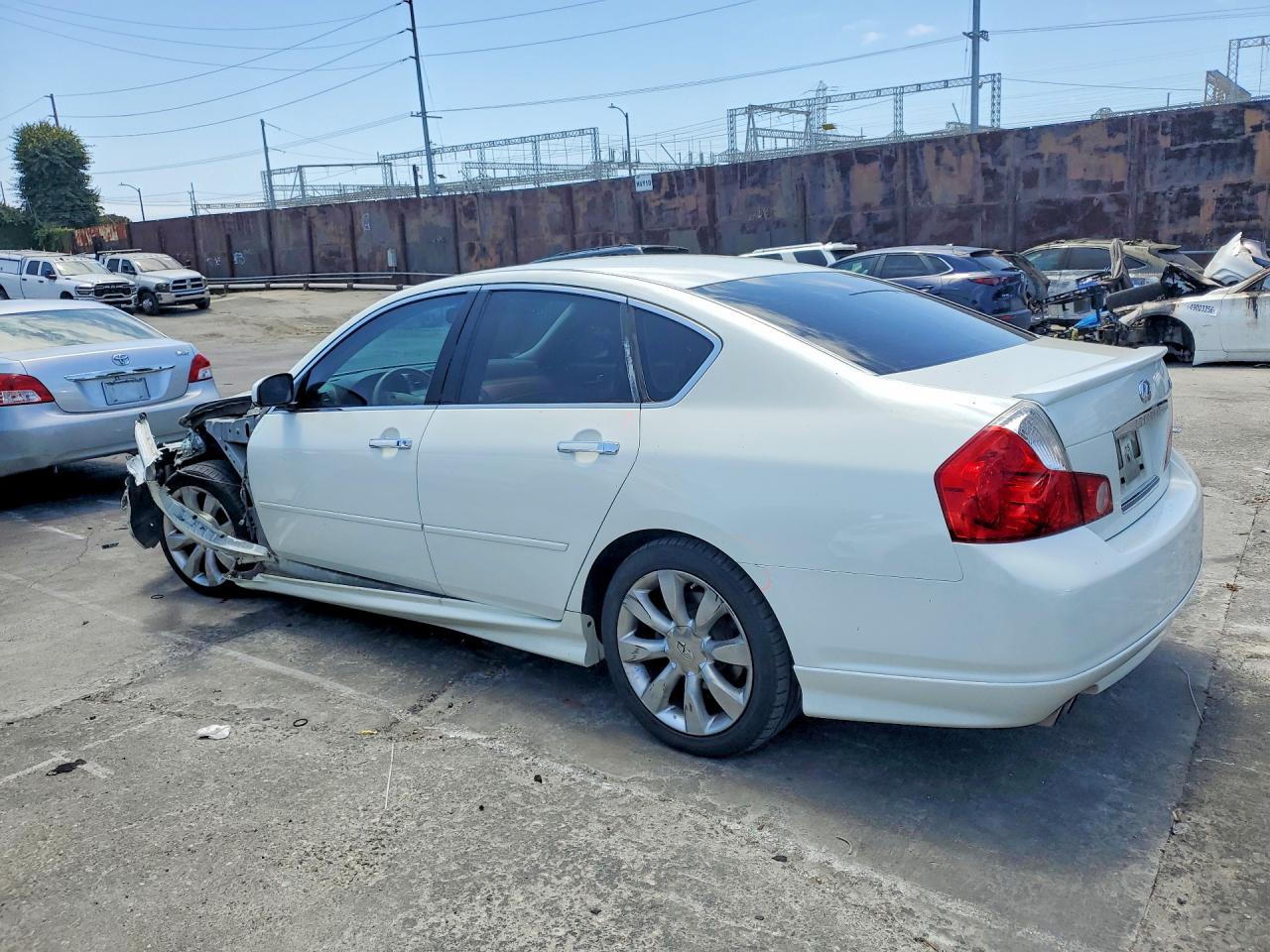 INFINITI M35 Base