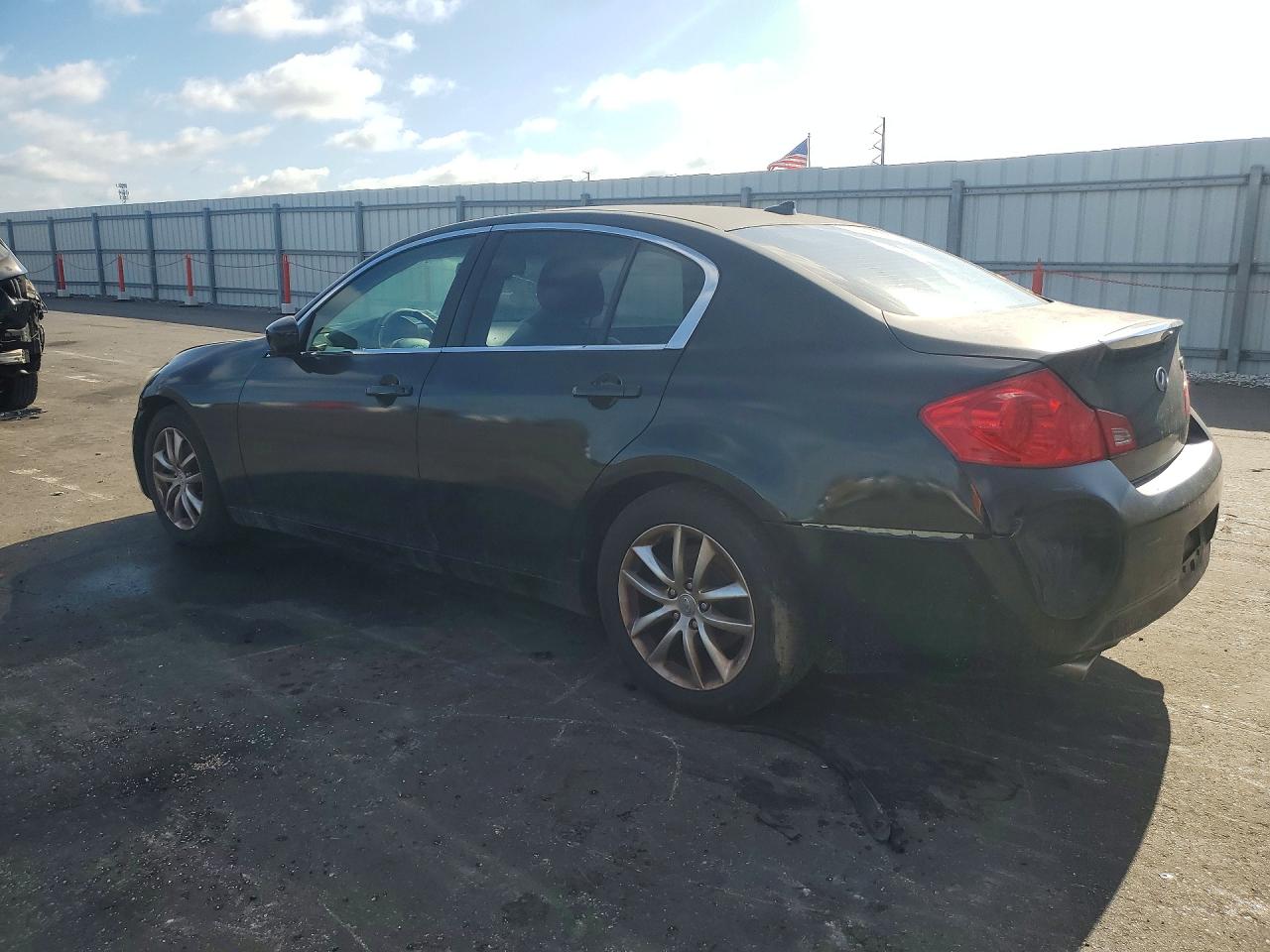 INFINITI G37 Base