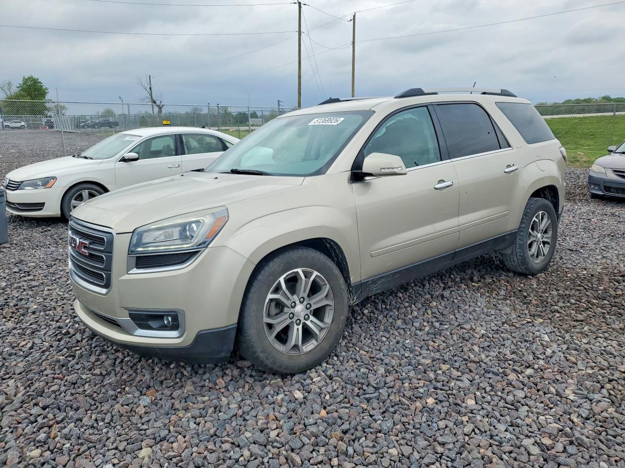 Salvage GMC Acadia Image