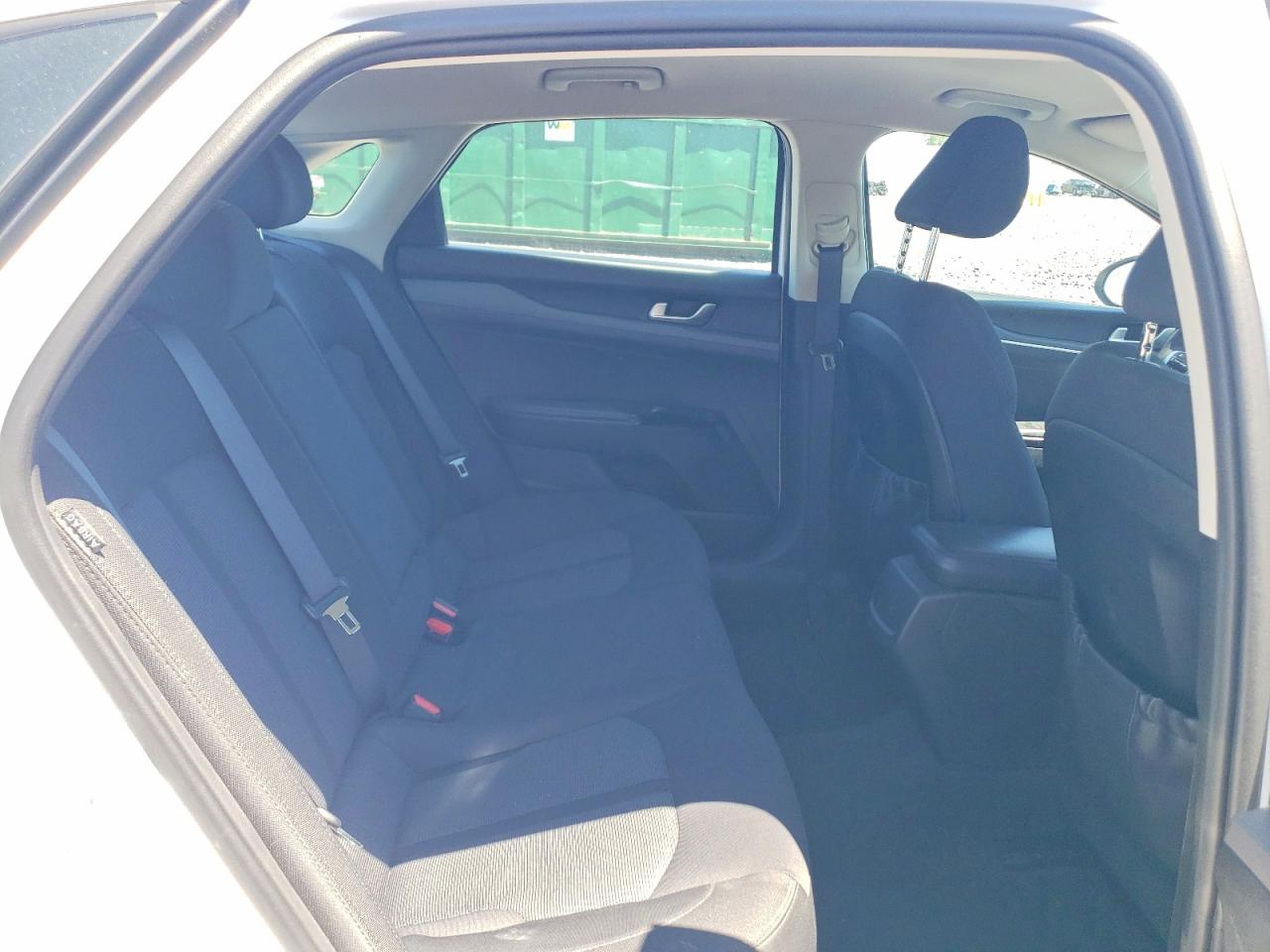 Kia K5 Lxs