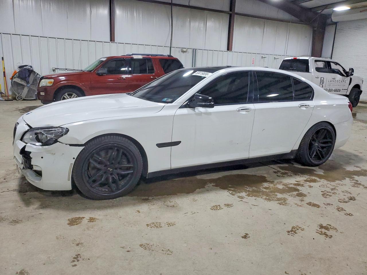 Salvage BMW 7 Series Image