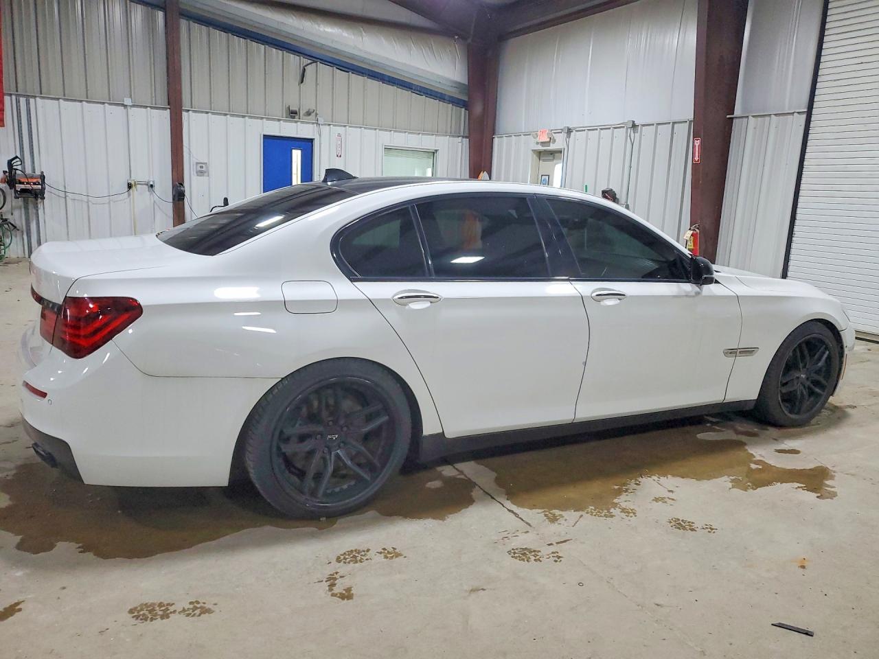 BMW 7 Series Xi