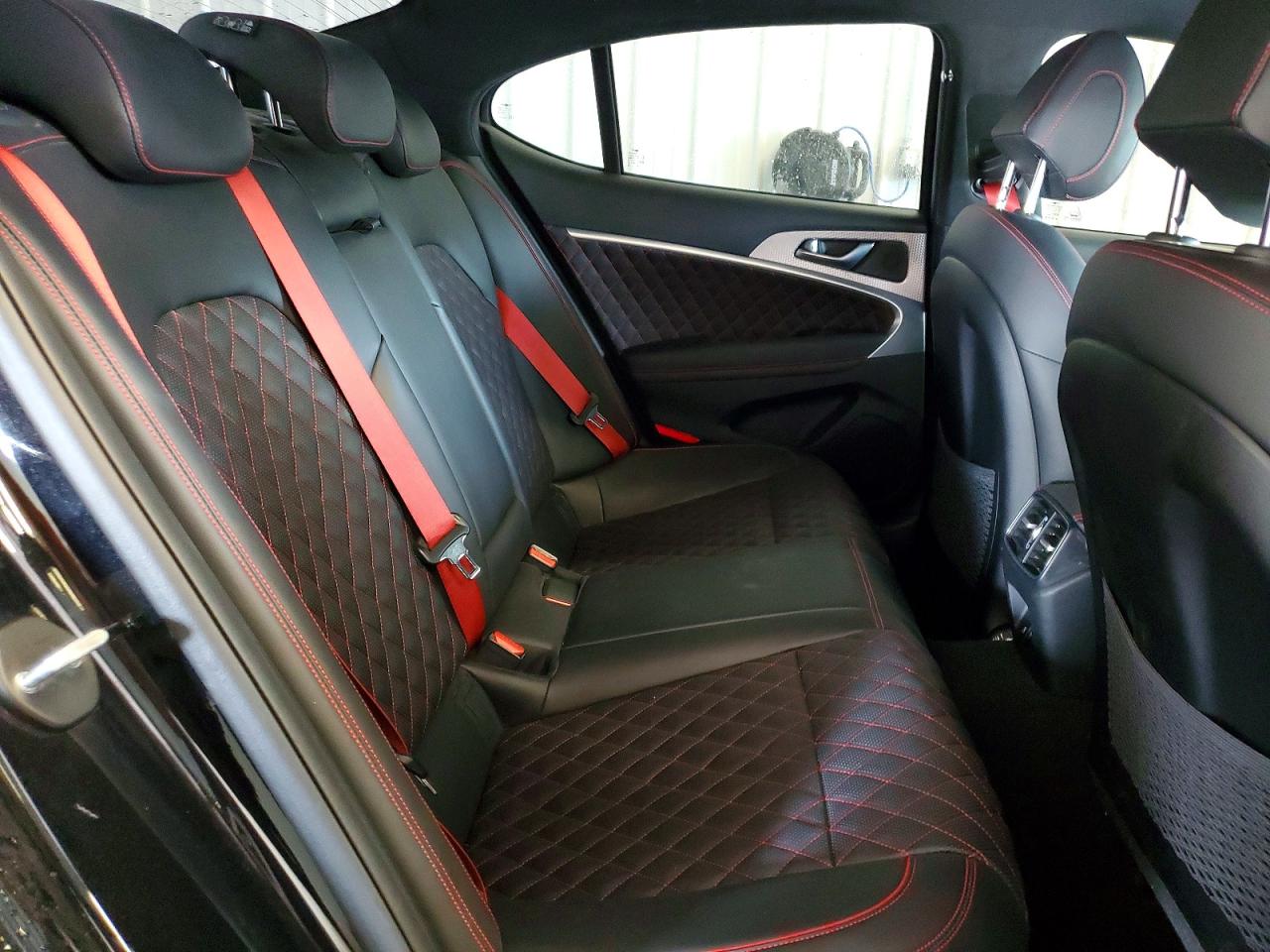Genesis G70 3.3t Standard