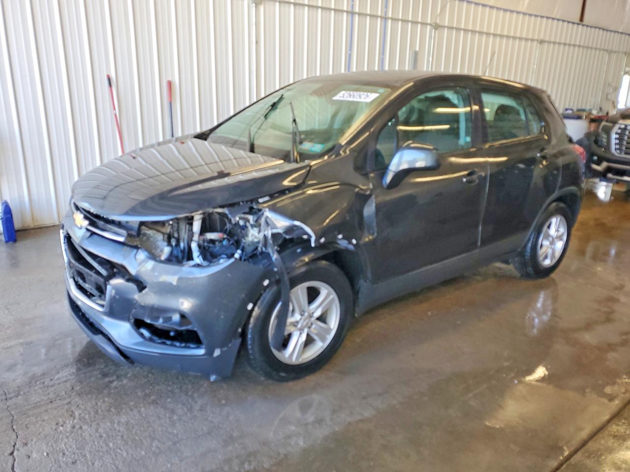 Salvage Chevrolet Trax Image