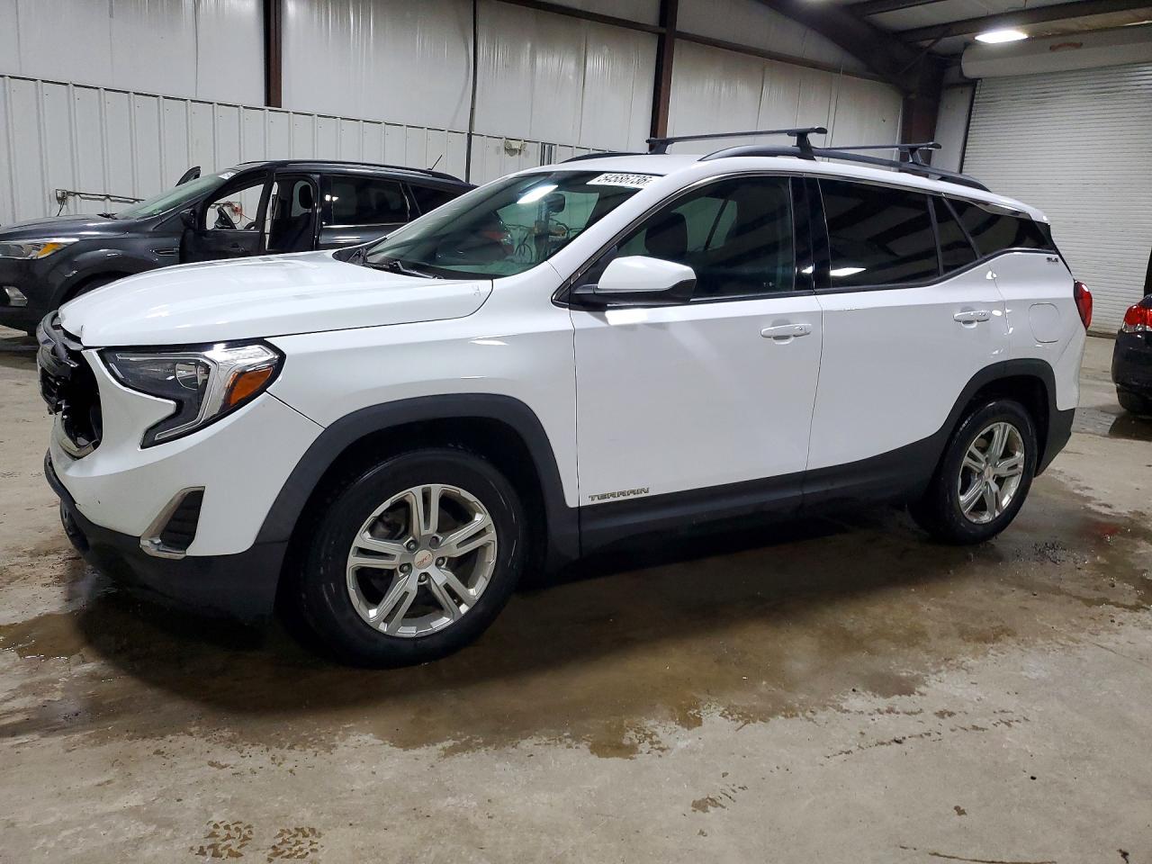 Salvage GMC Terrain Image