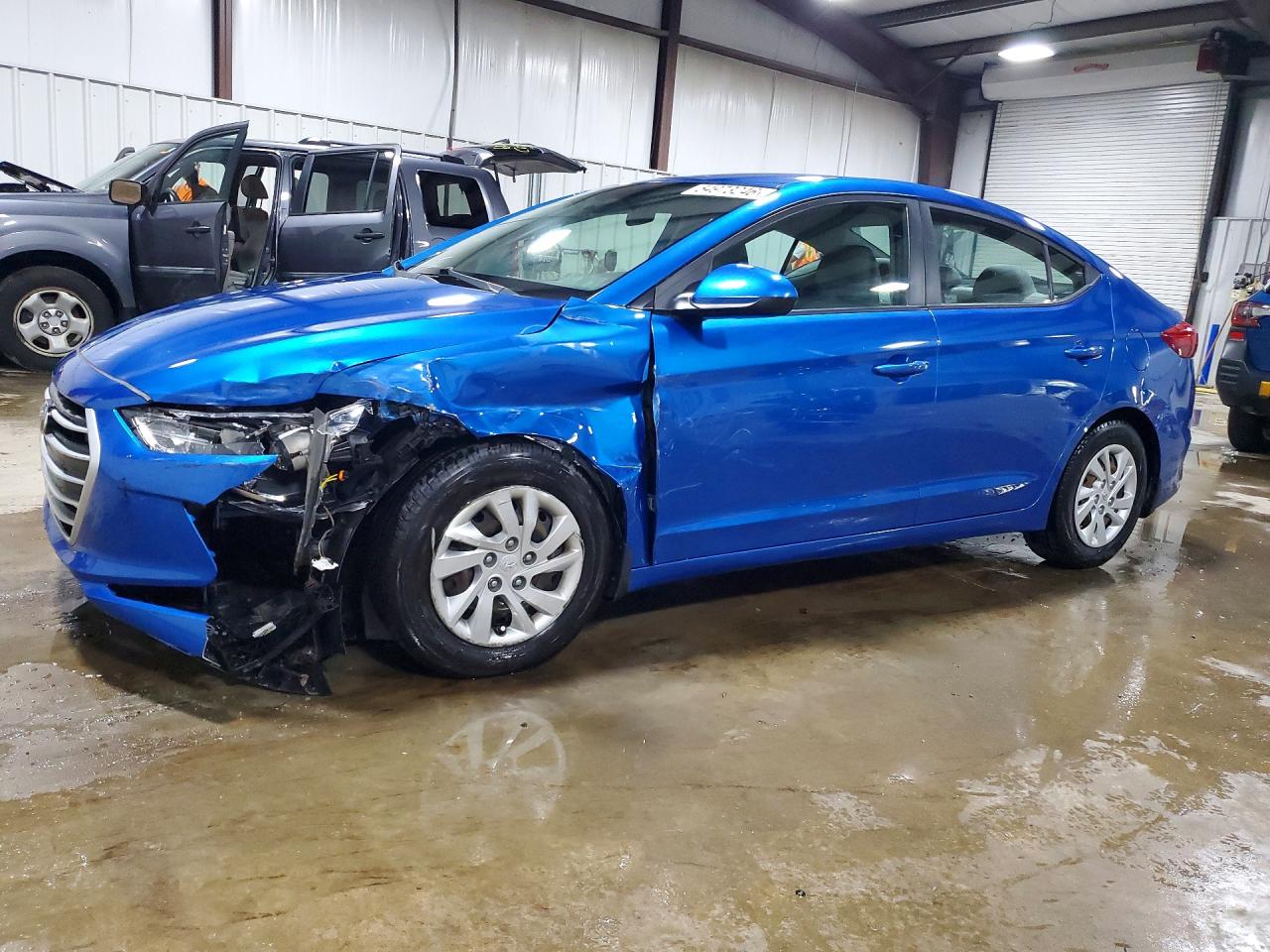 Salvage Hyundai ELANTRA Image