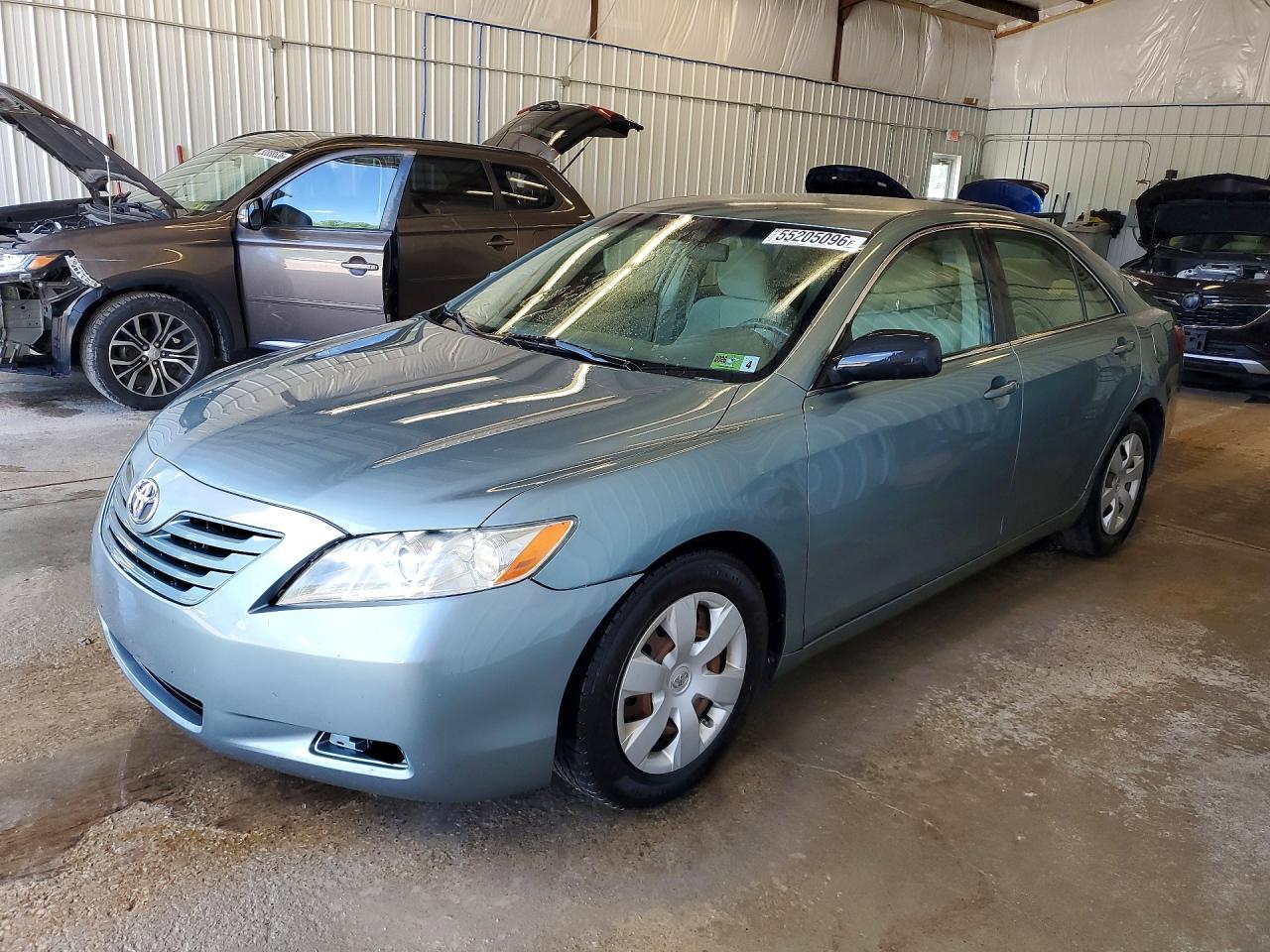 Salvage Toyota Camry Image
