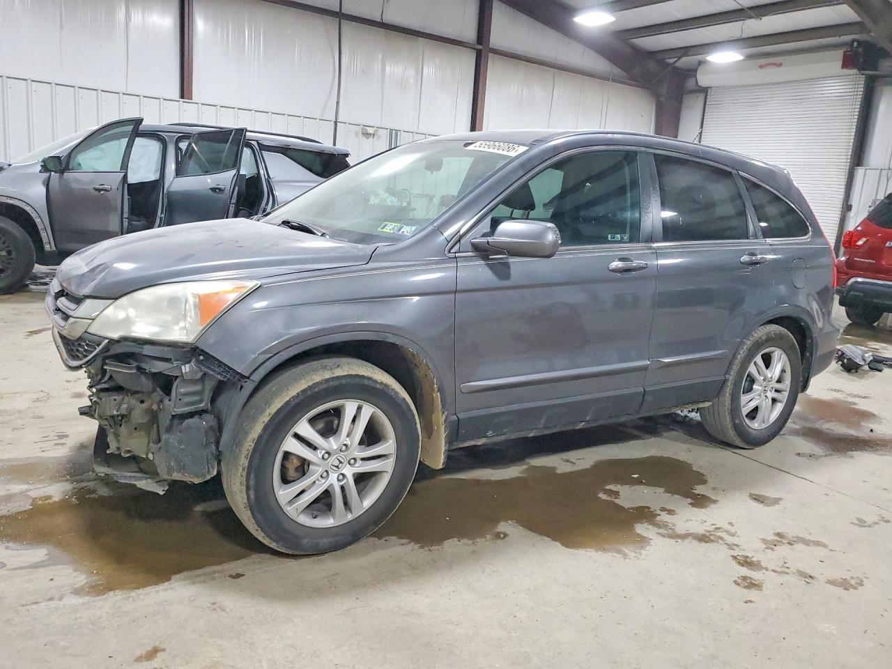 Salvage Honda Crv Image
