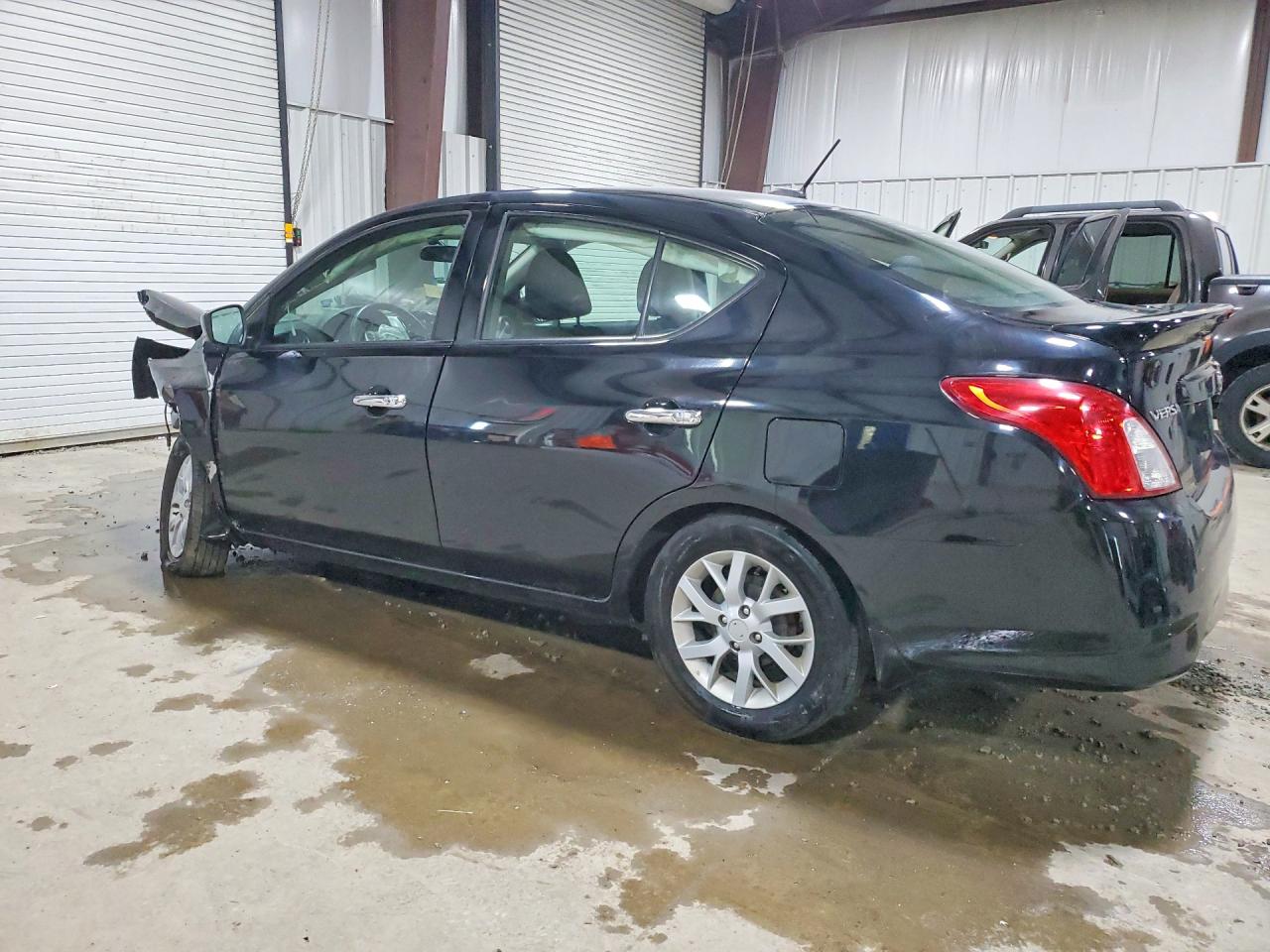 Nissan Versa Sv