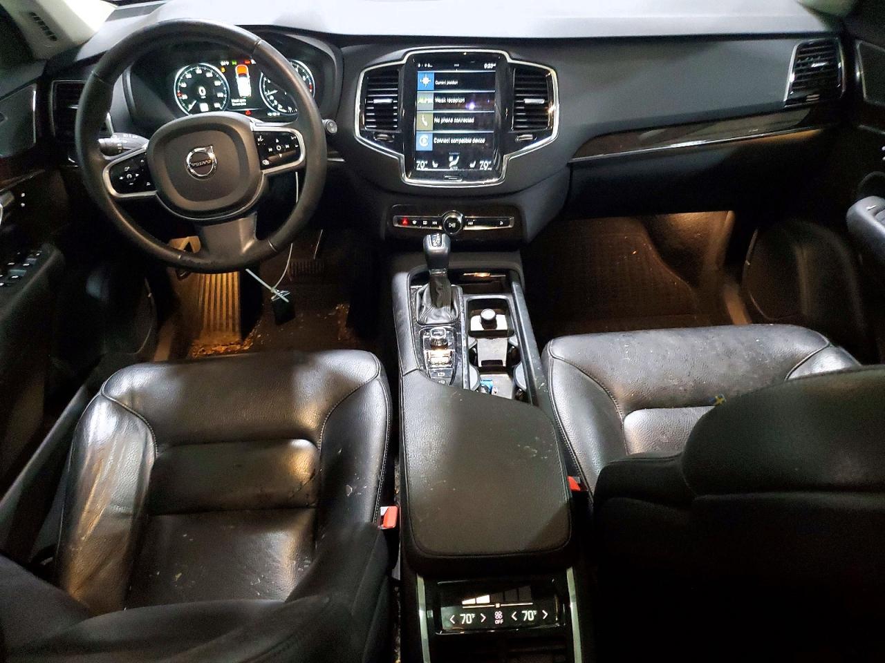 Volvo XC90 T6