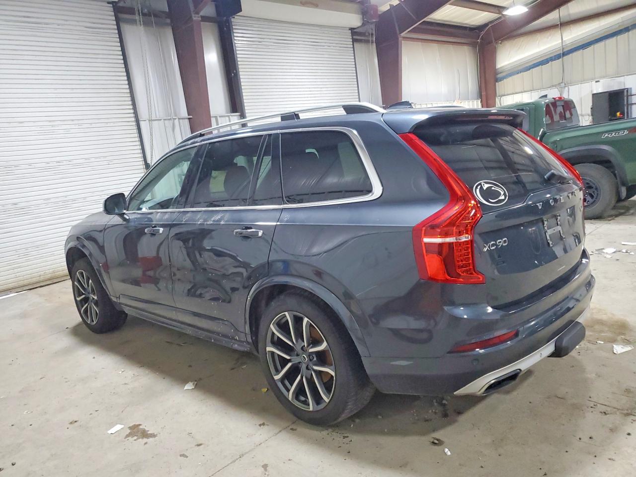 Volvo XC90 T6