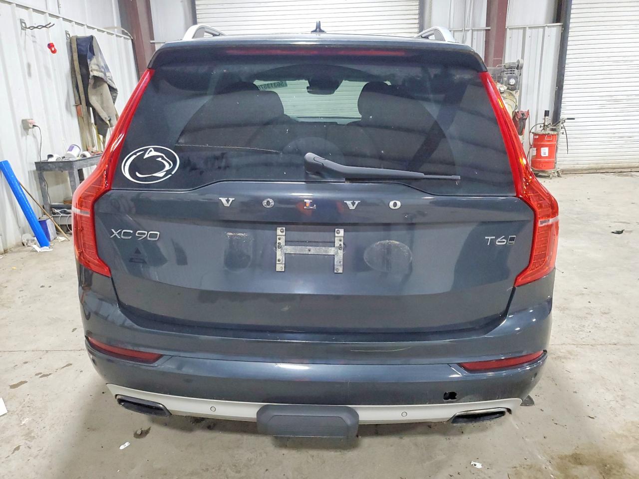 Volvo XC90 T6