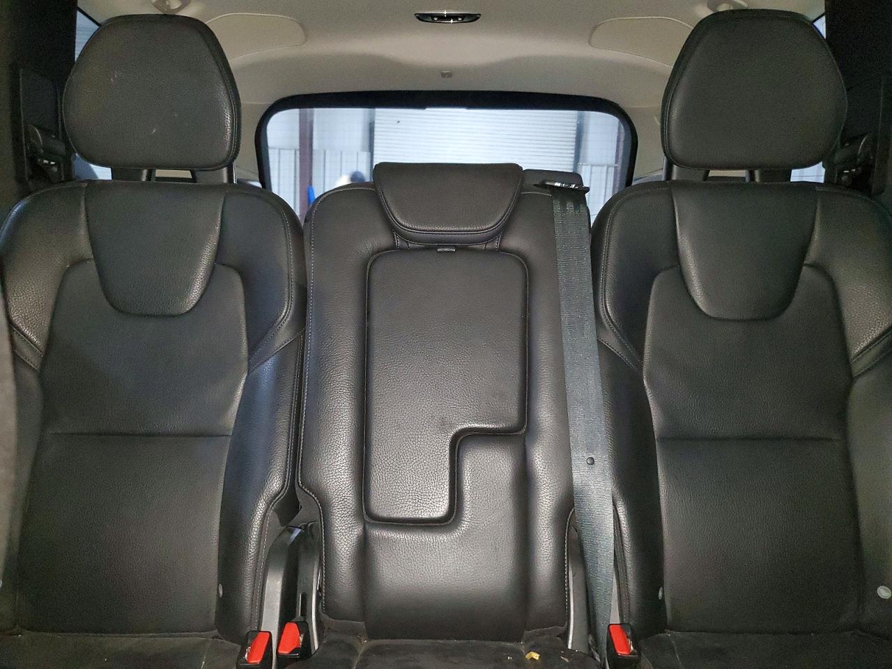 Volvo XC90 T6