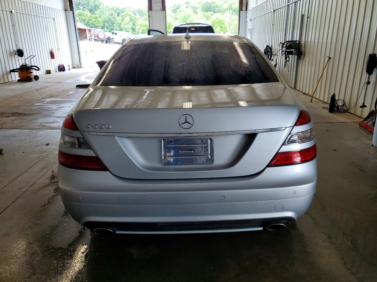 Mercedes-Benz S-Class 550