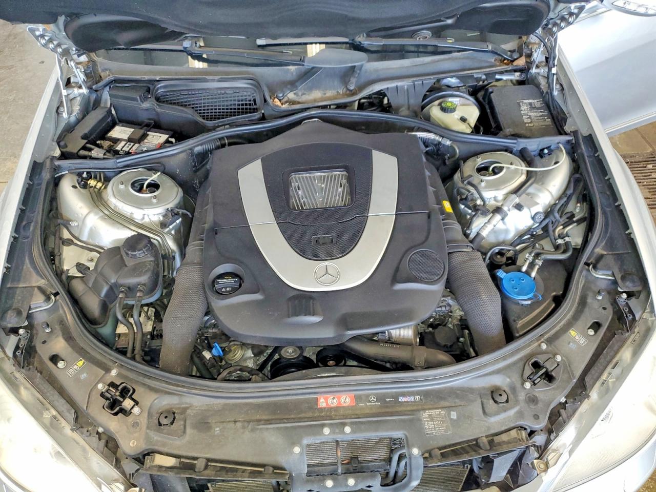Mercedes-Benz S-Class 550
