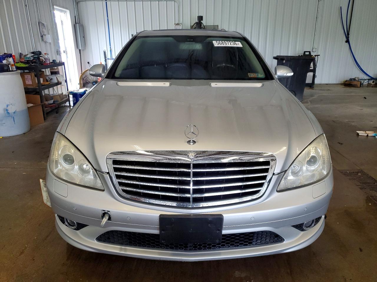 Mercedes-Benz S-Class 550